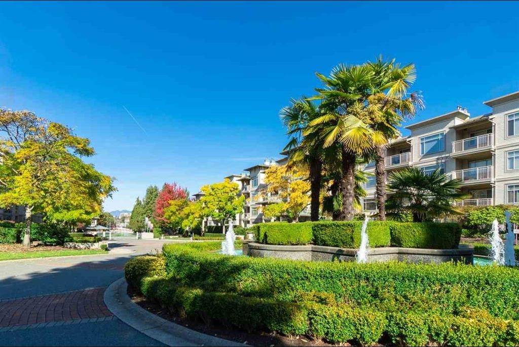 8200 Jones Road #unit 302, Richmond, BC V6Y 3Z2