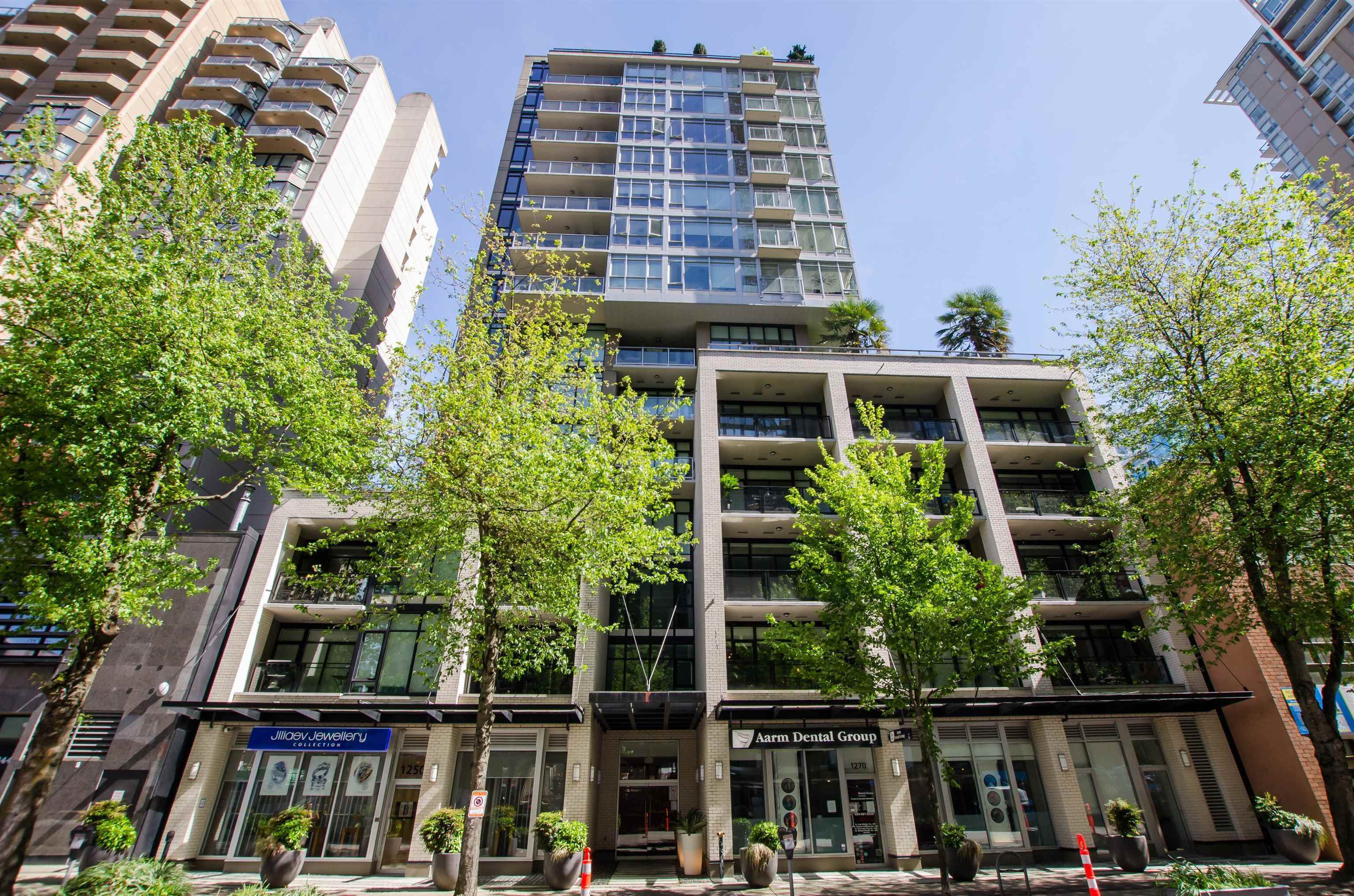 1252 Hornby Street #204, Vancouver, BC V6Z 0A3