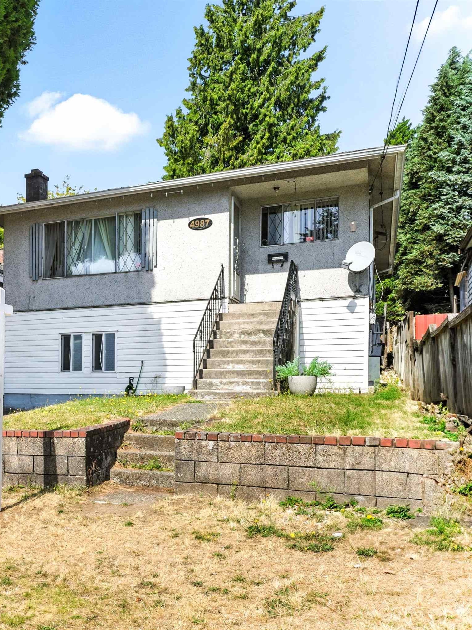 4987 Hoy Street, Vancouver, BC V5R 4N6
