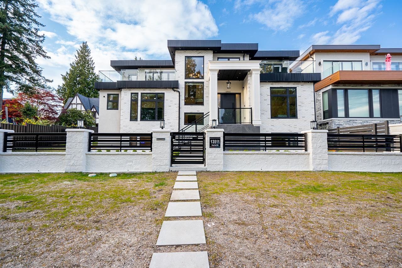 13511 Marine Drive, Surrey, BC V4A 1G1