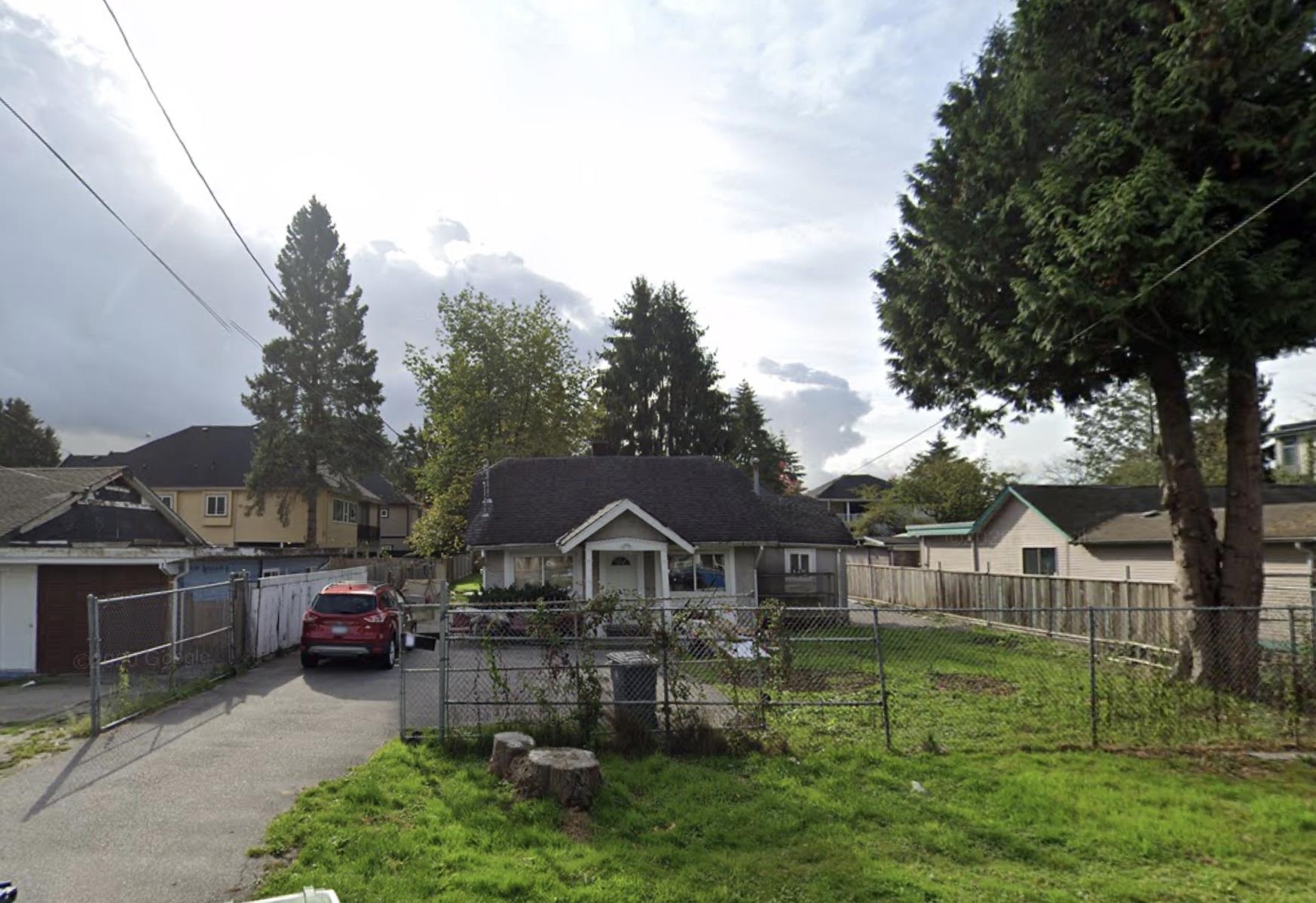 96 Avenue, Surrey, BC V3V 1Y4