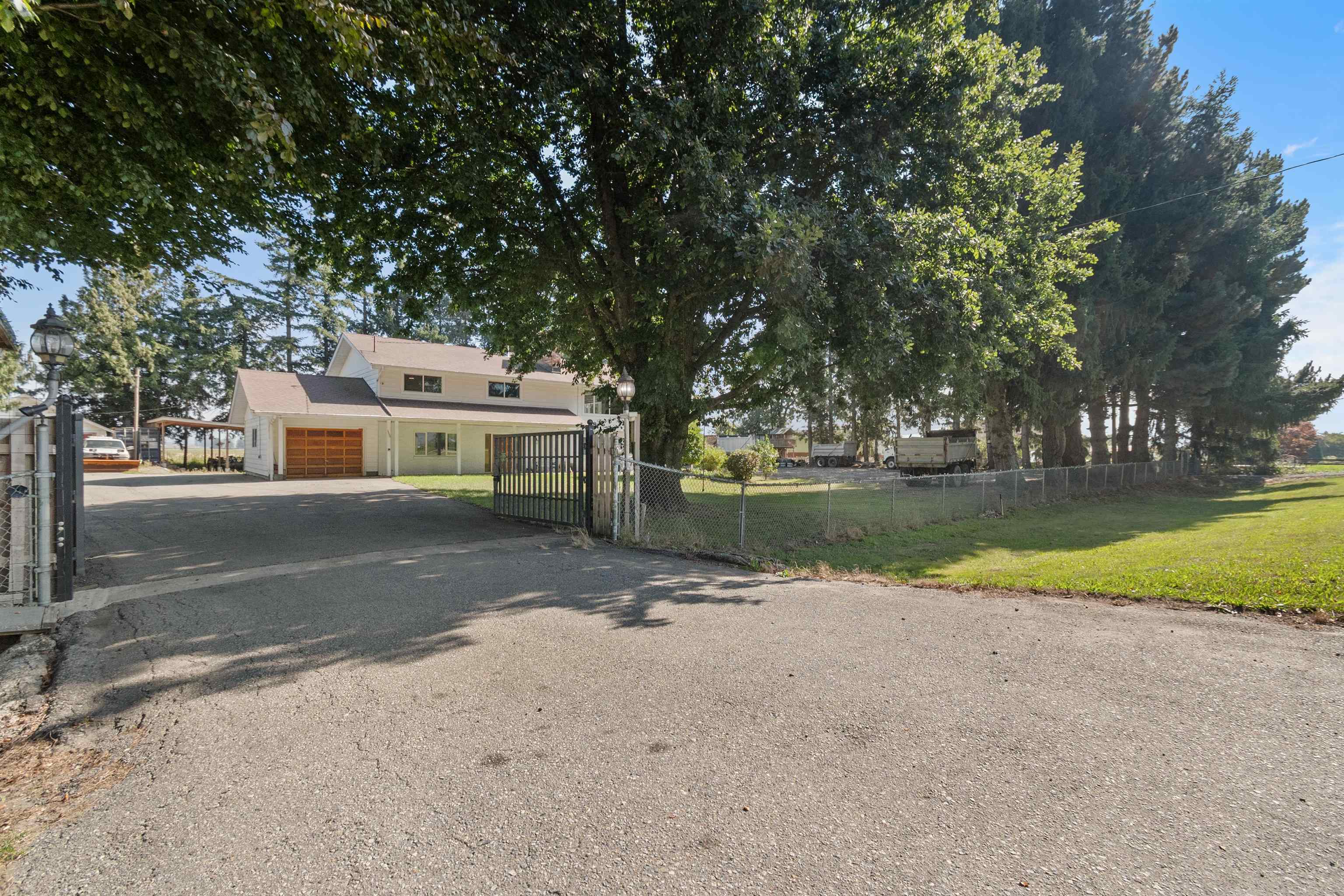 5460 Interprovincial Highway, Abbotsford, BC V3G 2P6