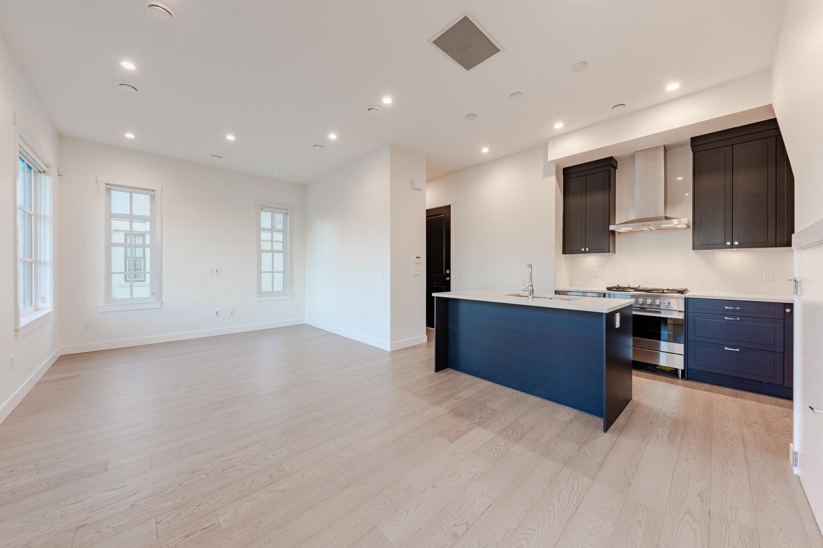 10495 Number 2 Road #1, Richmond, BC V7E 2E5