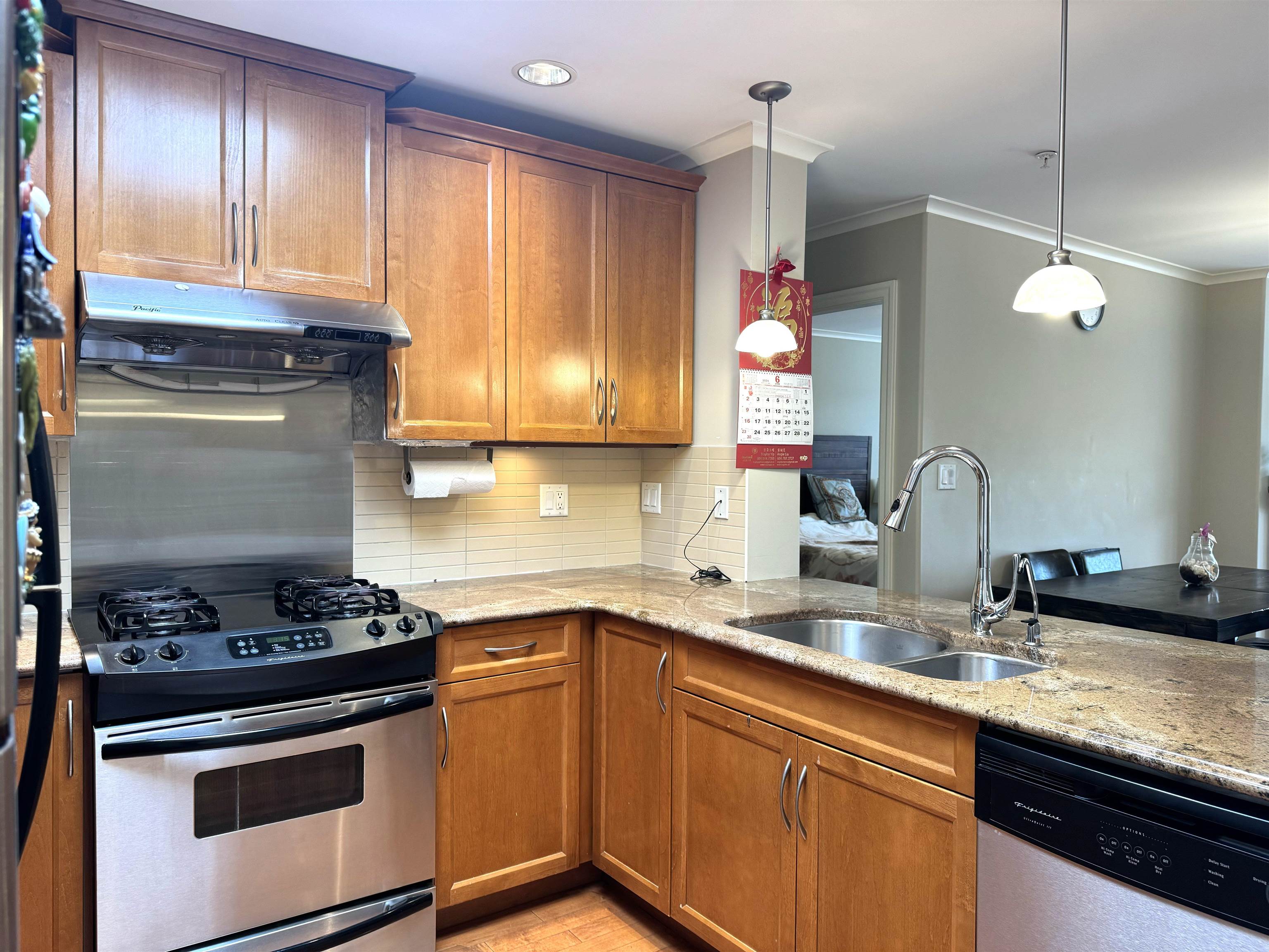 2103 W 45th Avenue Unit 406, Vancouver, BC V6M 2J2
