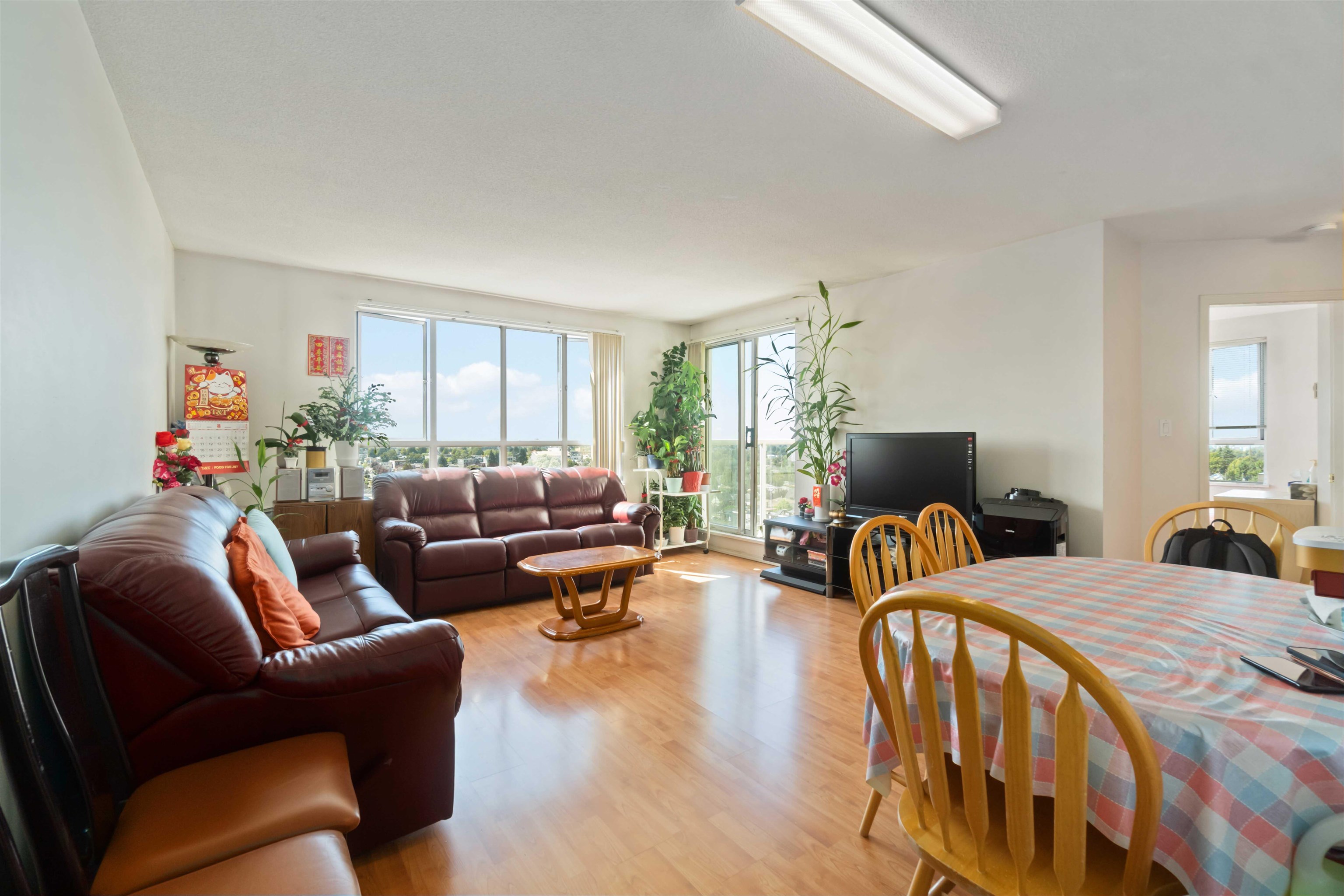 3455 Ascot Place #1204, Vancouver, BC V5R 6B7
