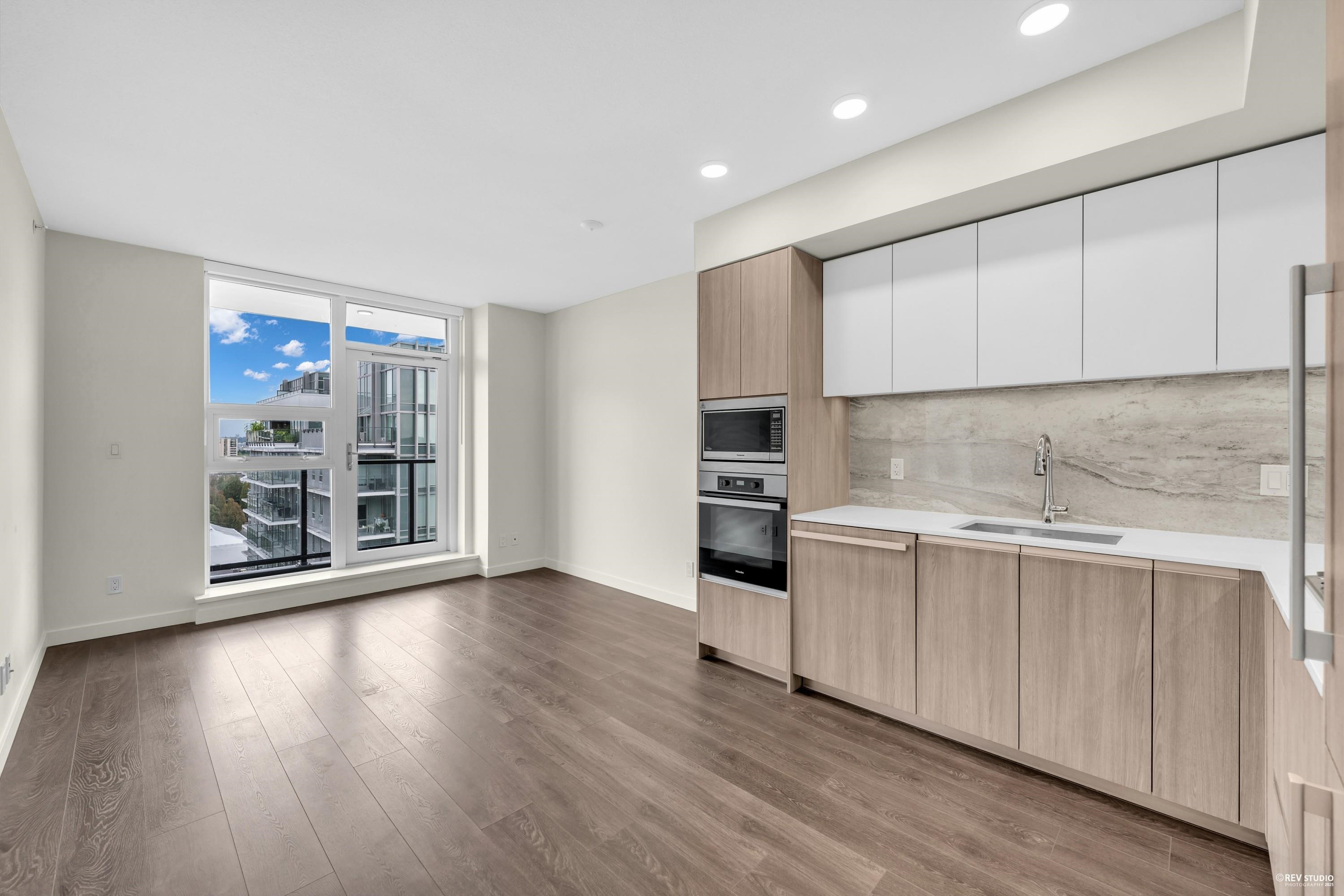6633 Buswell St #1404, Richmond, BC V6Y 0M3