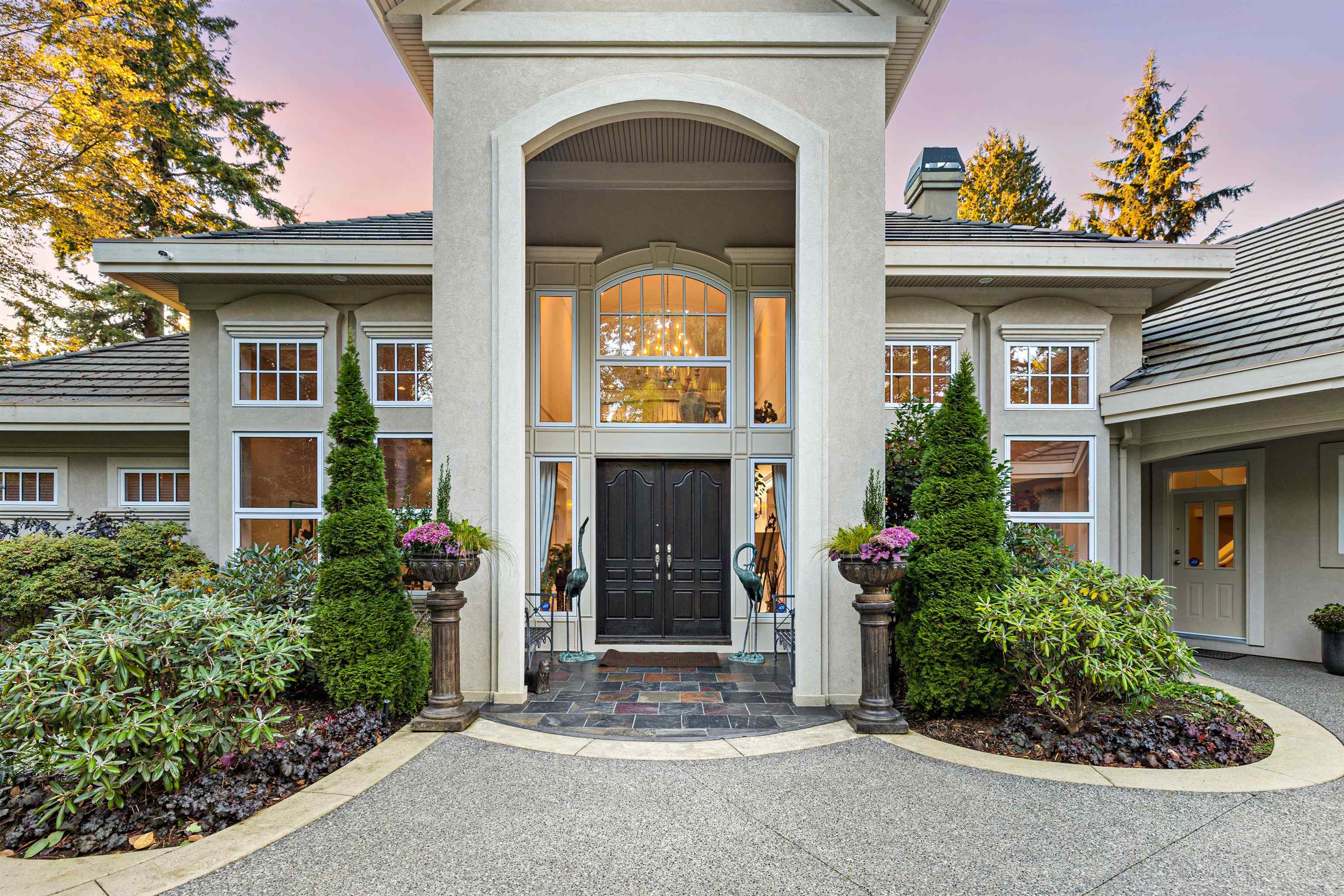13375 Crescent Road, Surrey, BC V4P 1J5