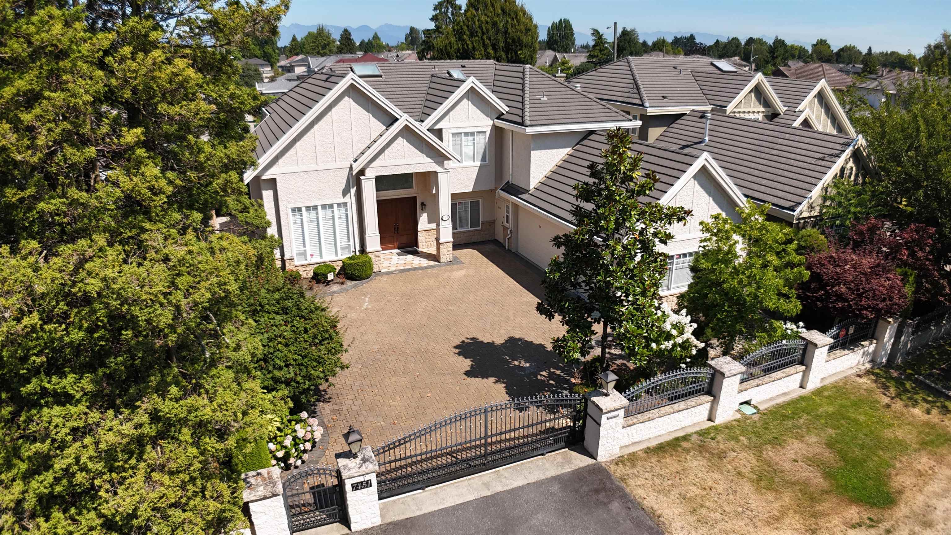 7451 Bates Road, Richmond, BC V7A 1C8
