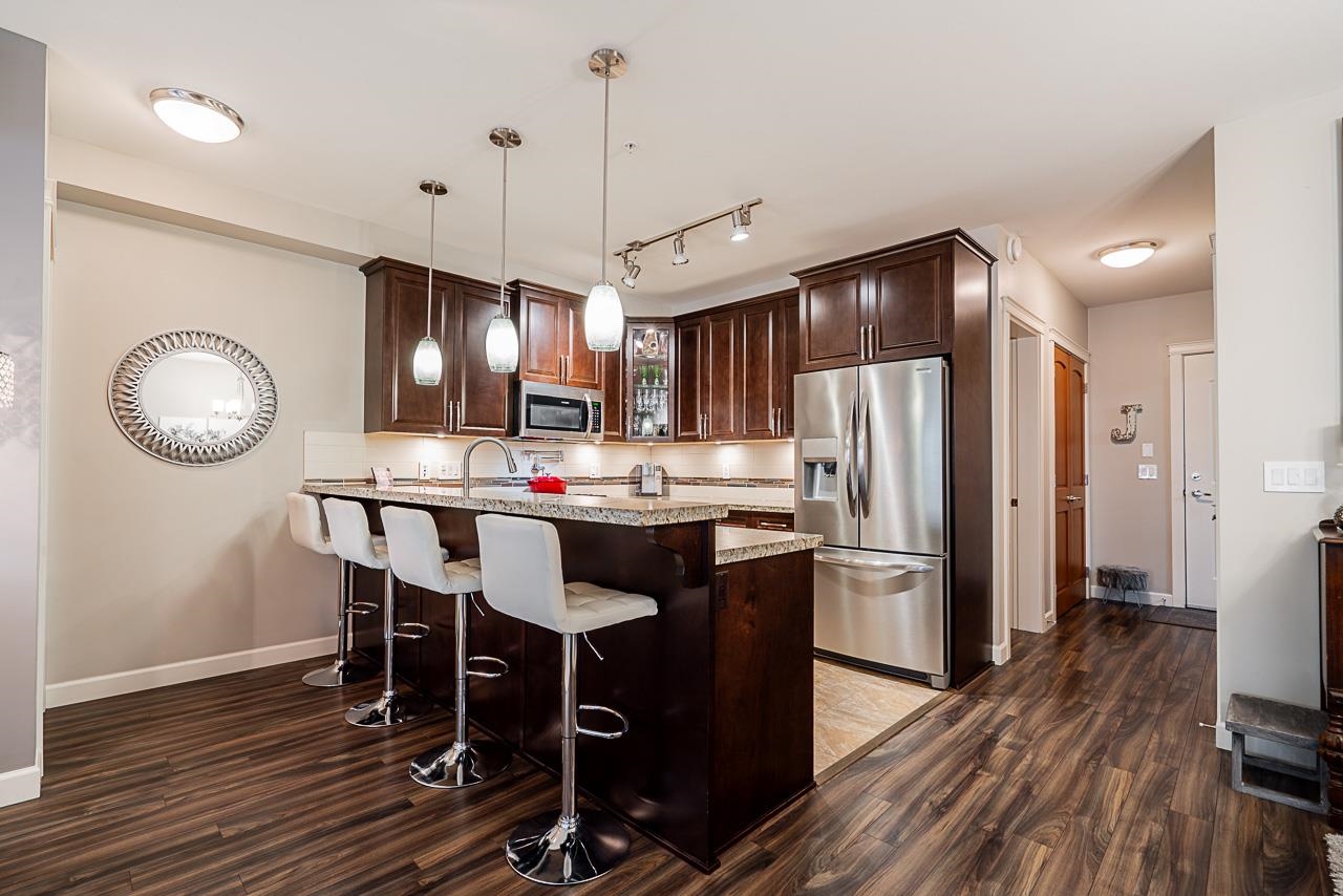 8218 207a Street #b323, Langley, BC V2Y 0Y1