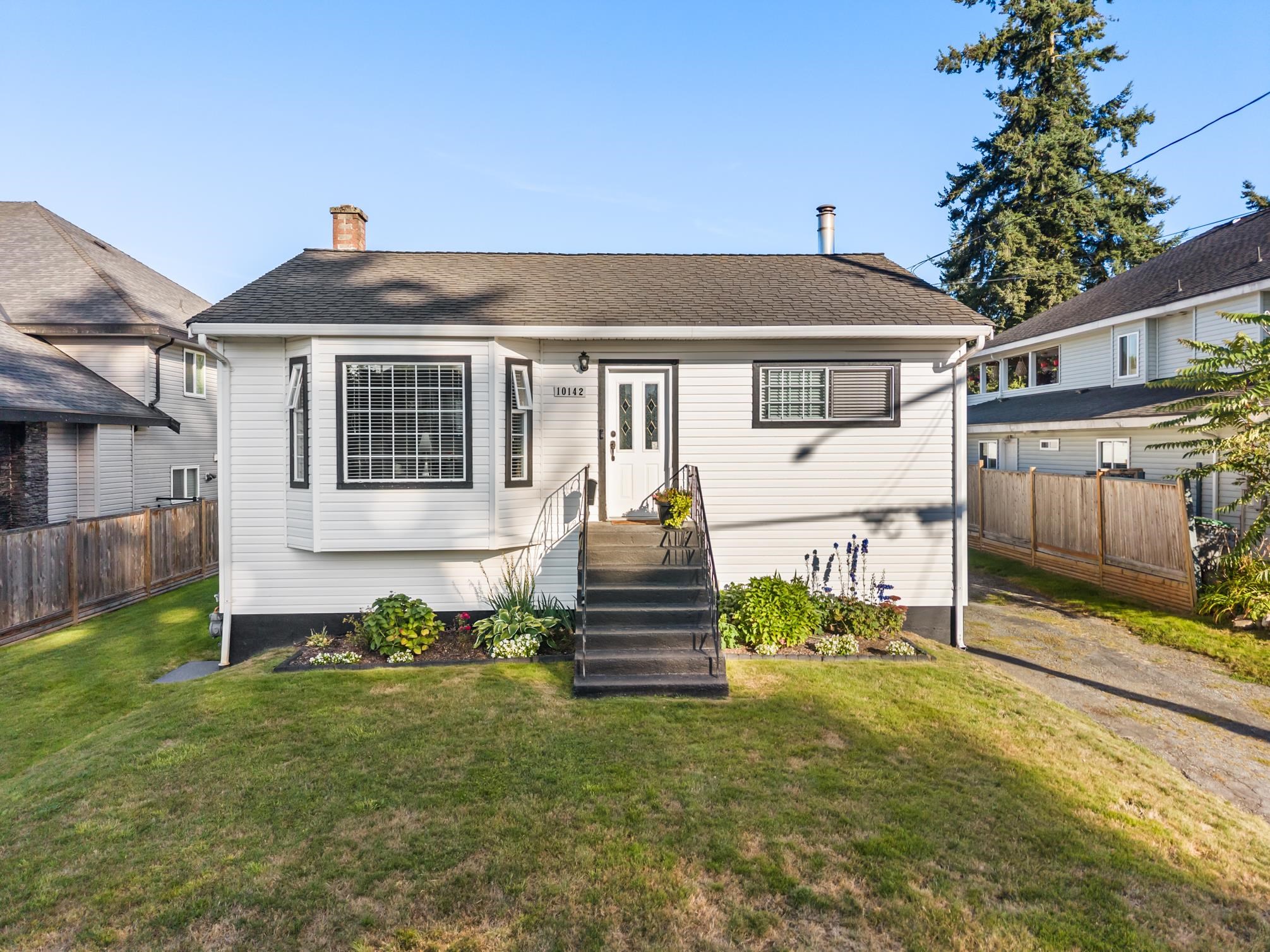 128a Street, Surrey, BC V3T 3E6