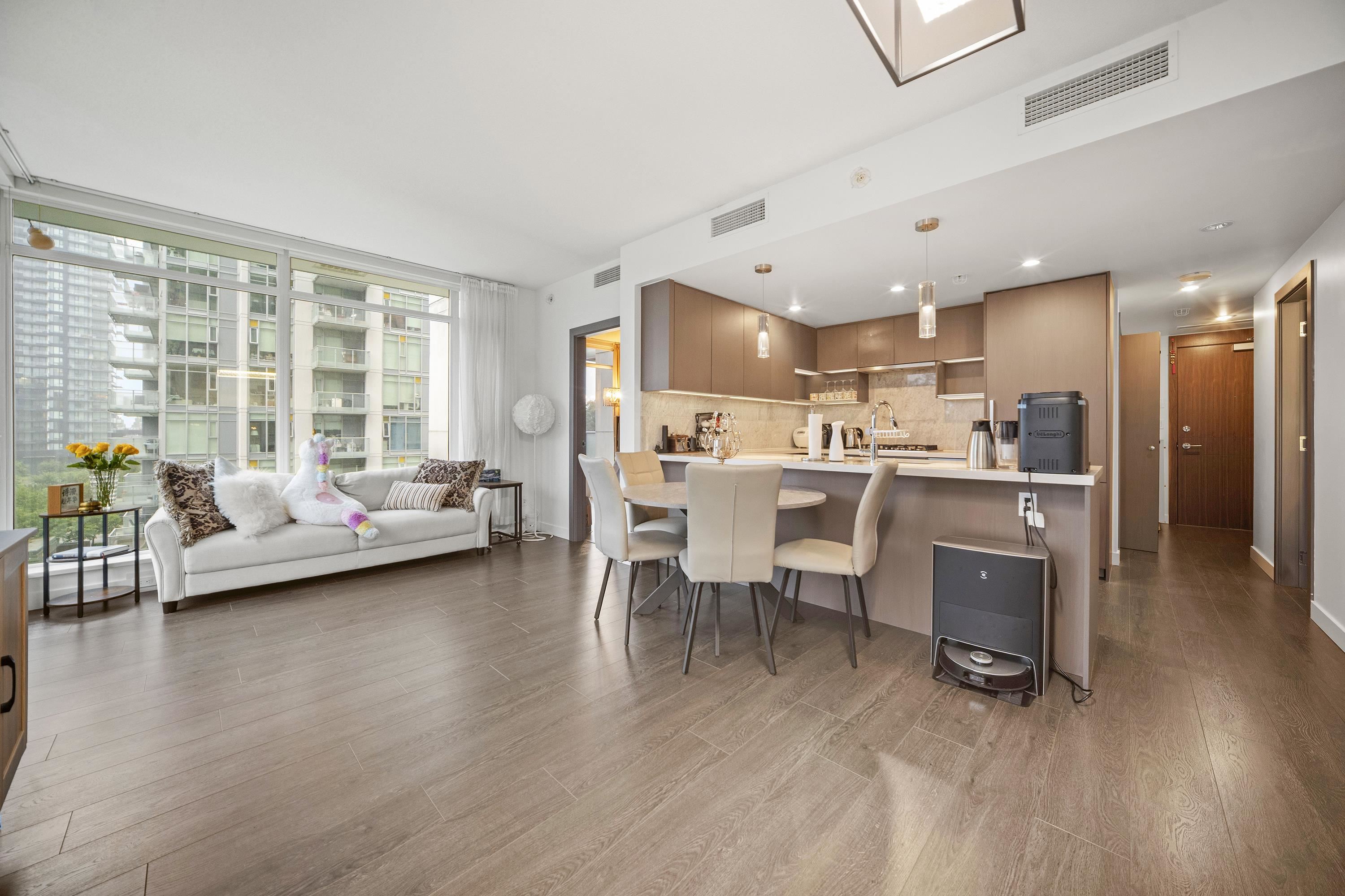 6538 Nelson Avenue #601, Burnaby, BC V5H 0G5