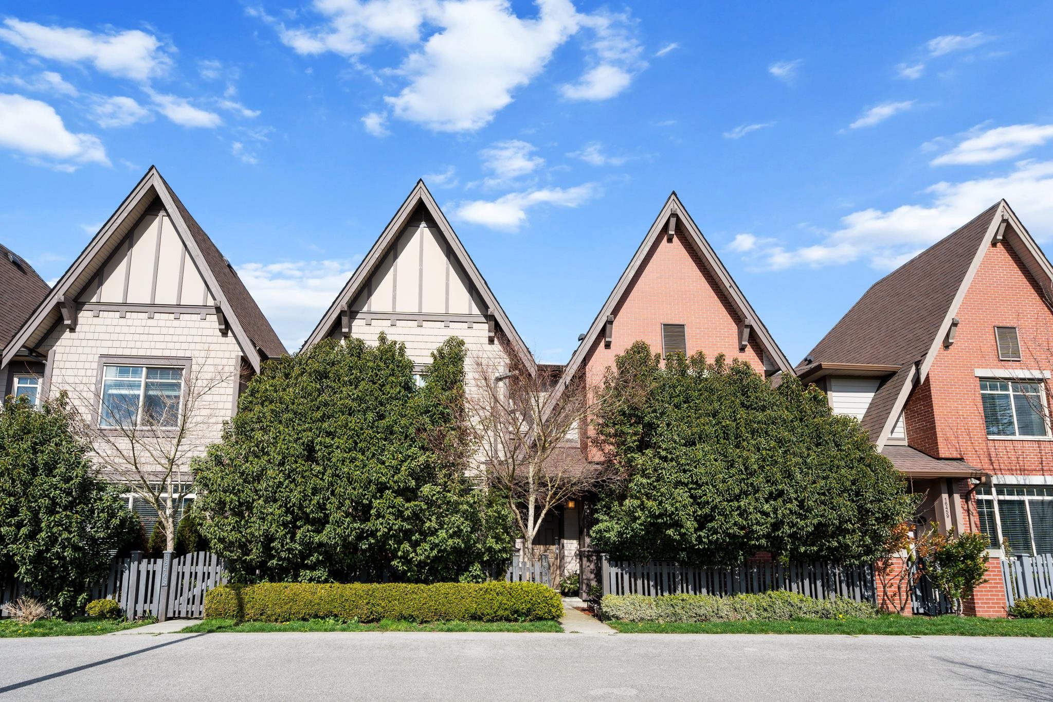 24 Avenue, Surrey, BC V3Z 0V8