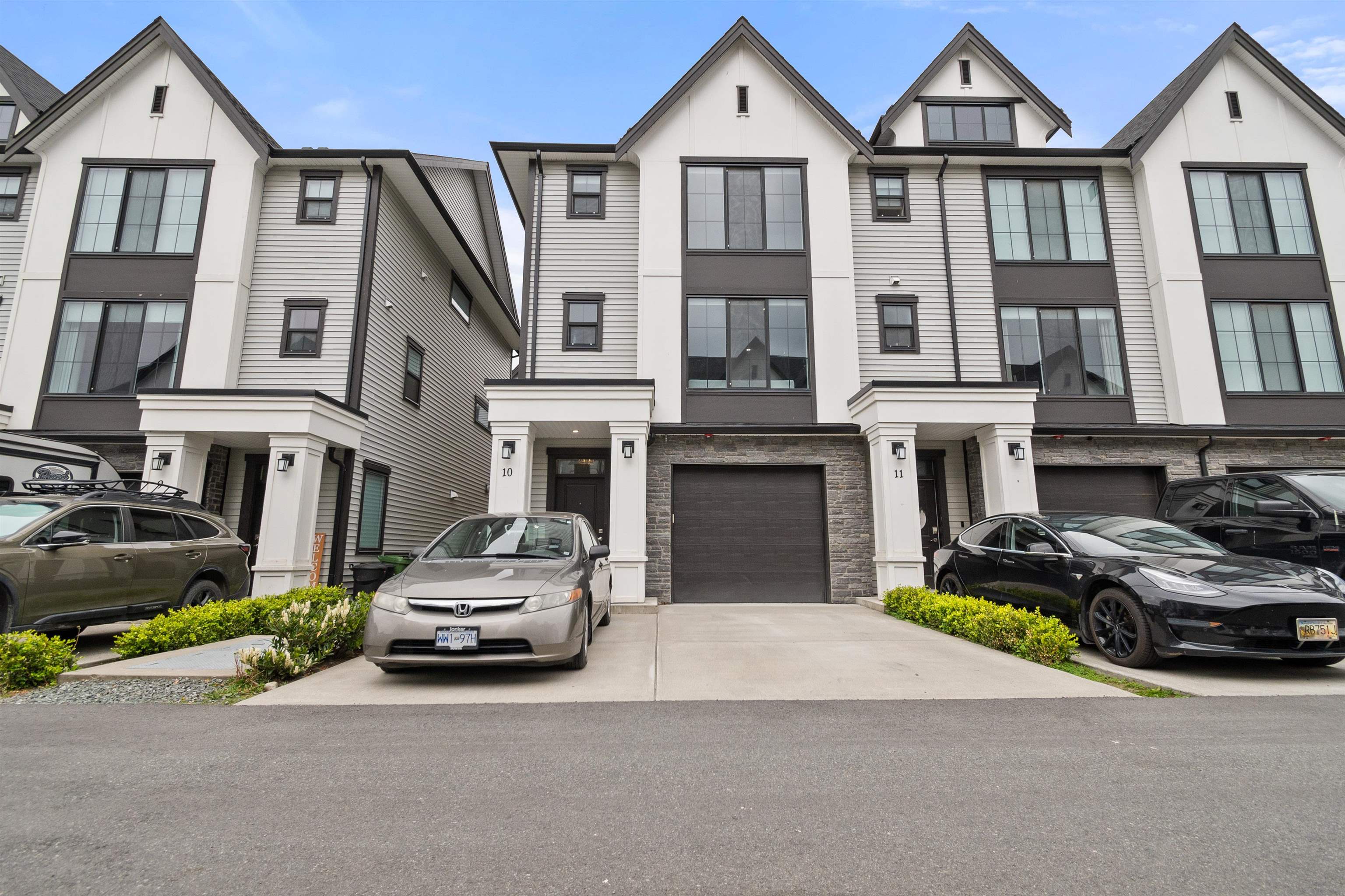 5480 Pebble Lane #10, Chilliwack, BC V2R 6B8