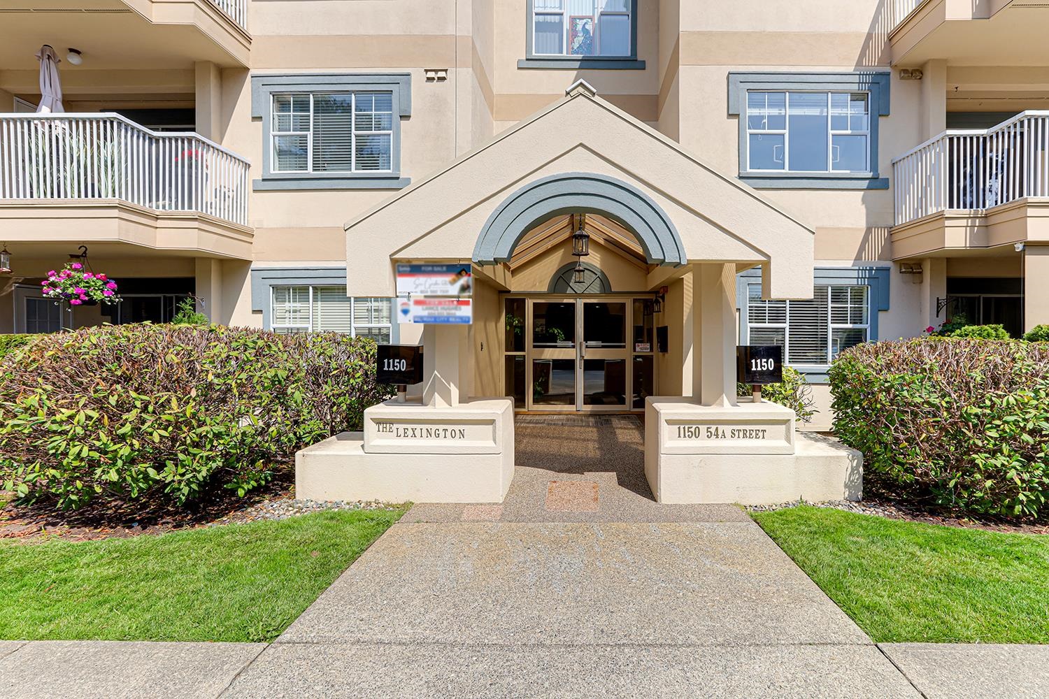 1150 54a Street #201, Delta, BC V4M 4B5