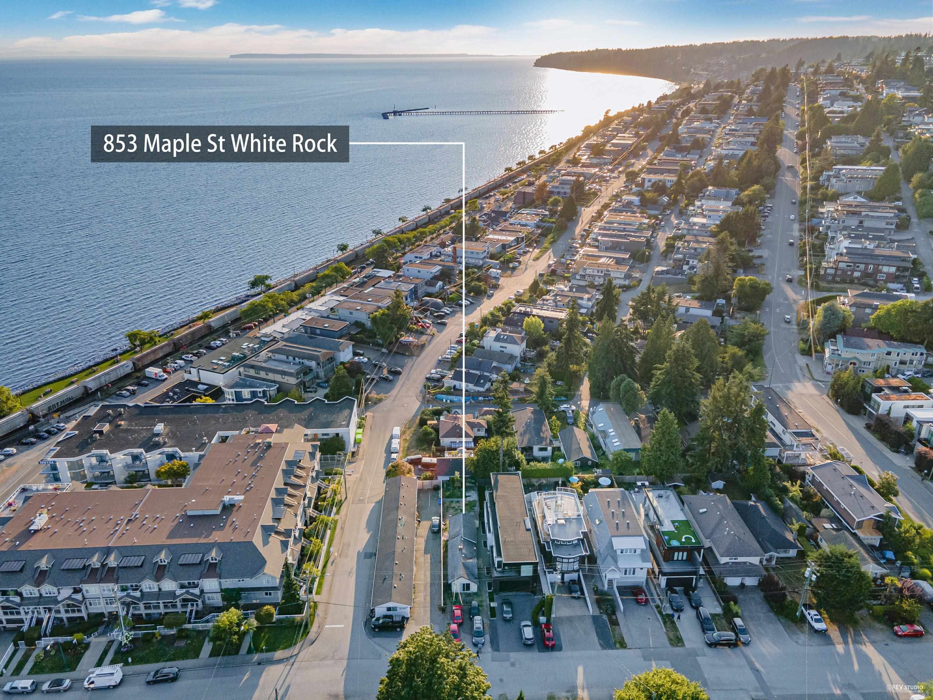 853 Maple Street, White Rock, BC V4B 4M3