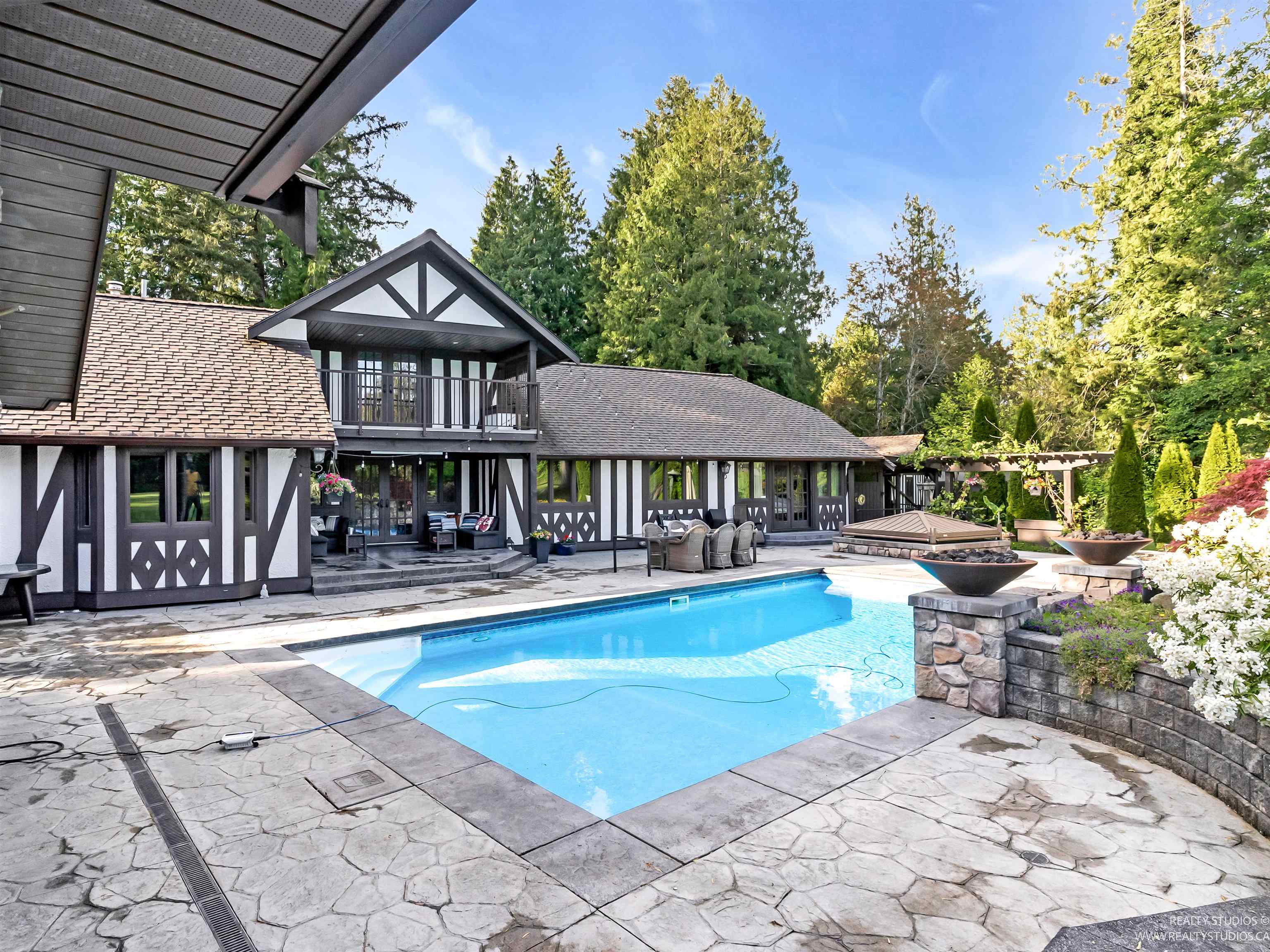 20077 Fernridge Crescent, Langley, BC V2Z 1X4