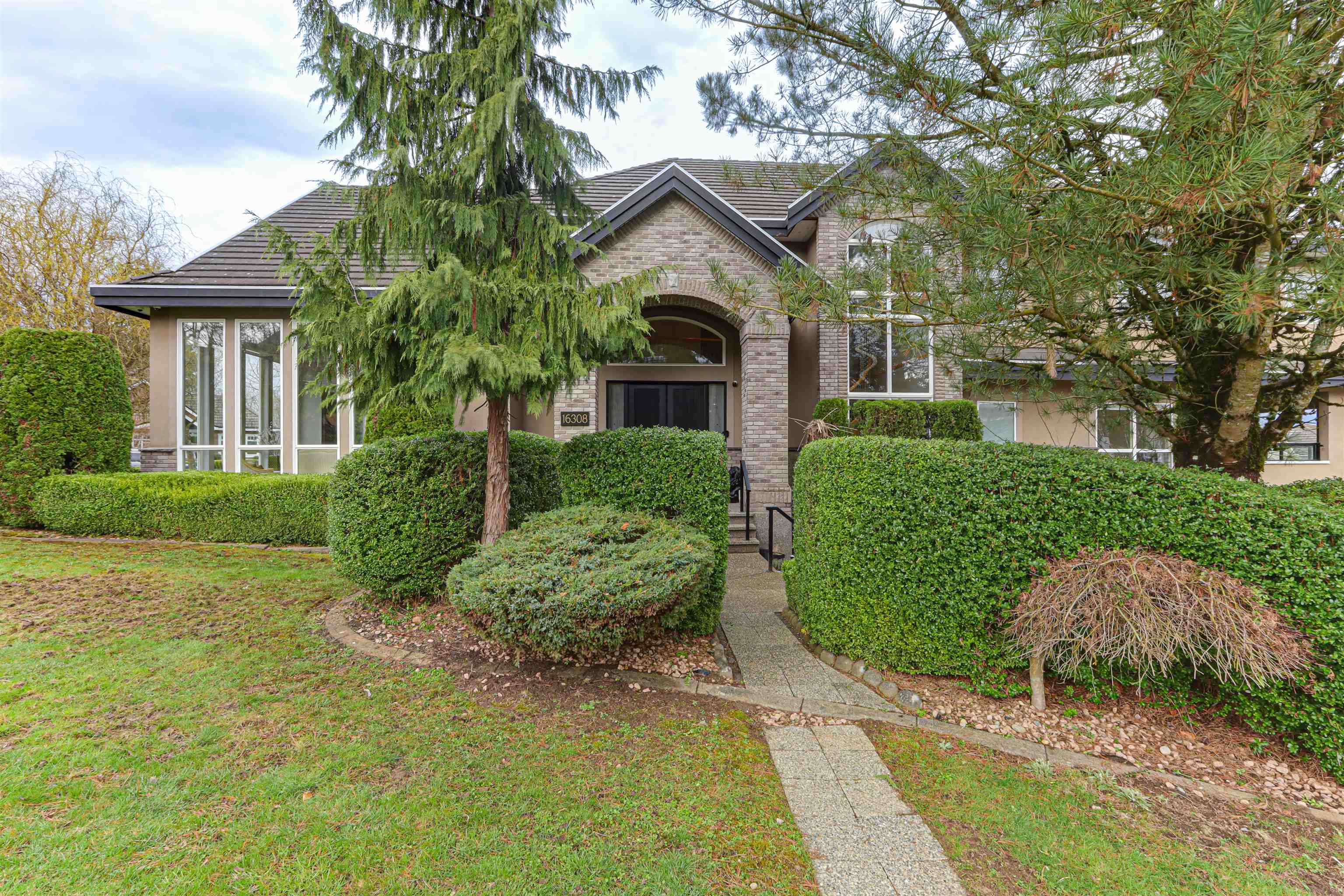 114 Avenue, Surrey, BC V4N 4P8