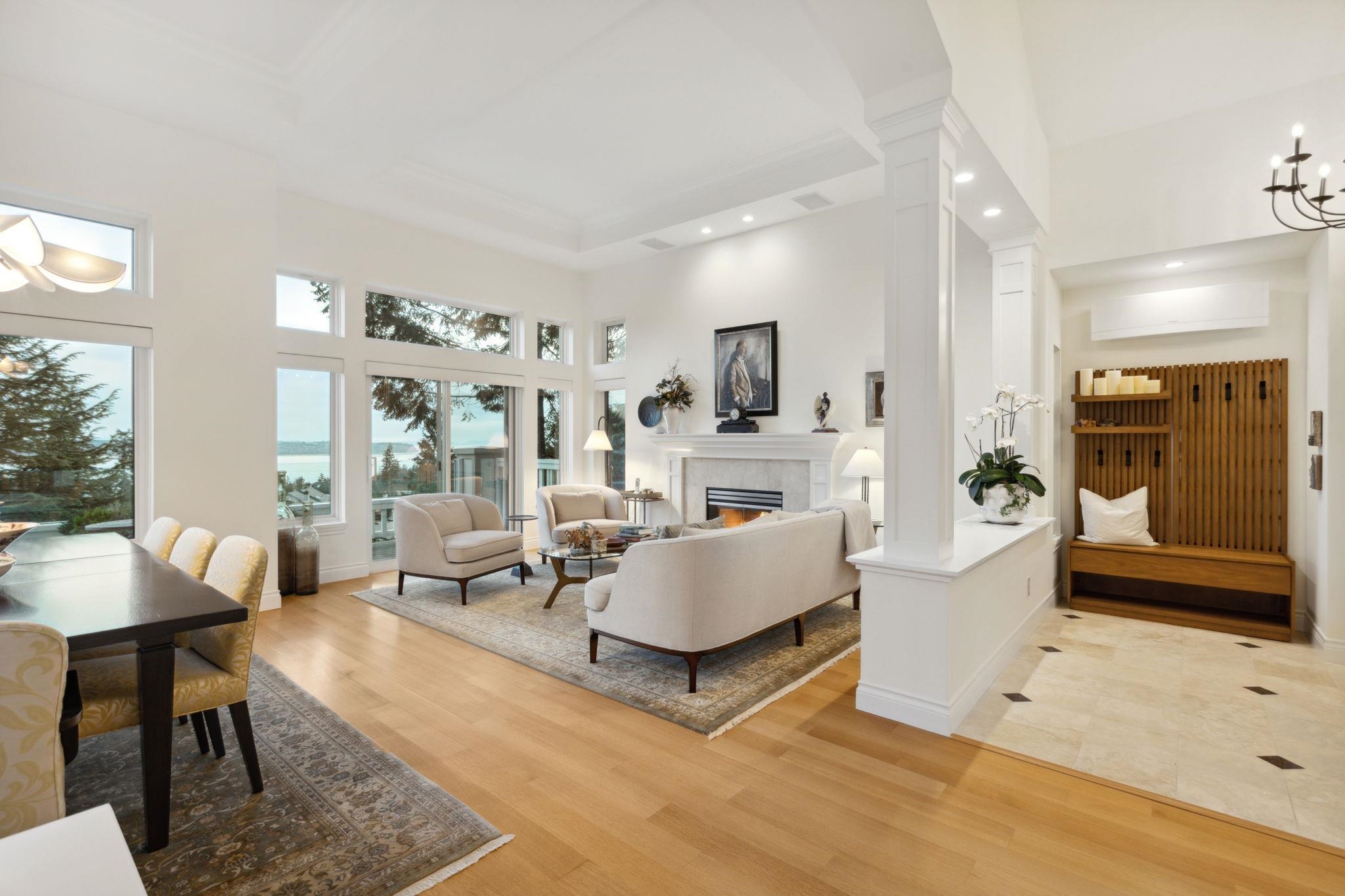 4948 Edendale Lane, West Vancouver, BC V7W 3H7