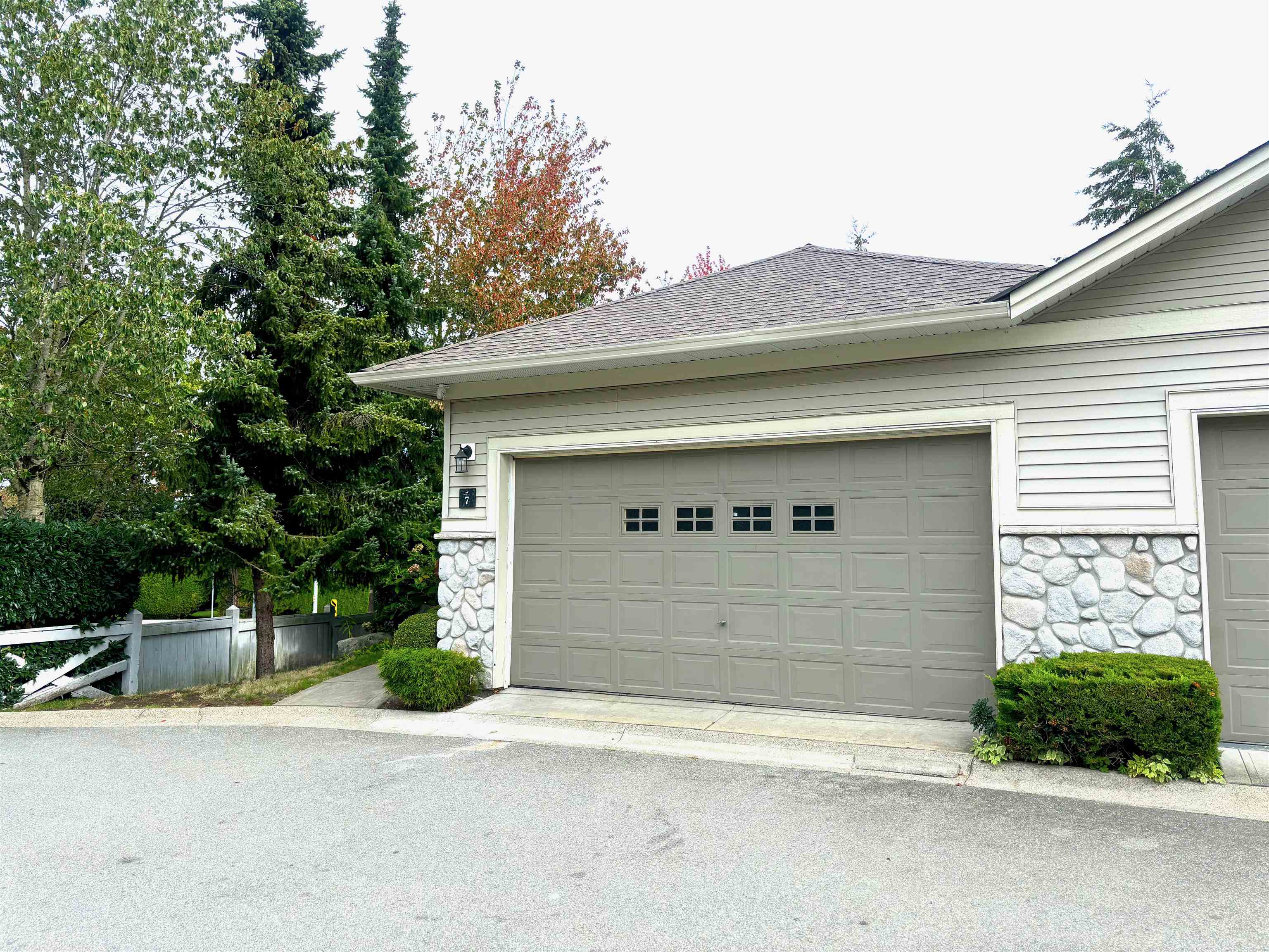 16888 80 Avenue #7, Surrey, BC V4N 5A1