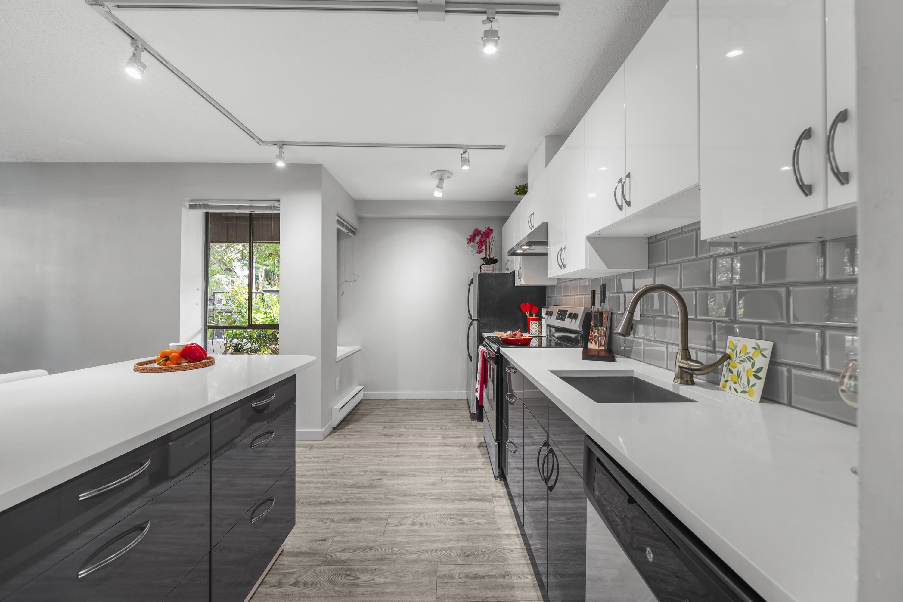 2920 Ash Street #104, Vancouver, BC V5Z 4A6