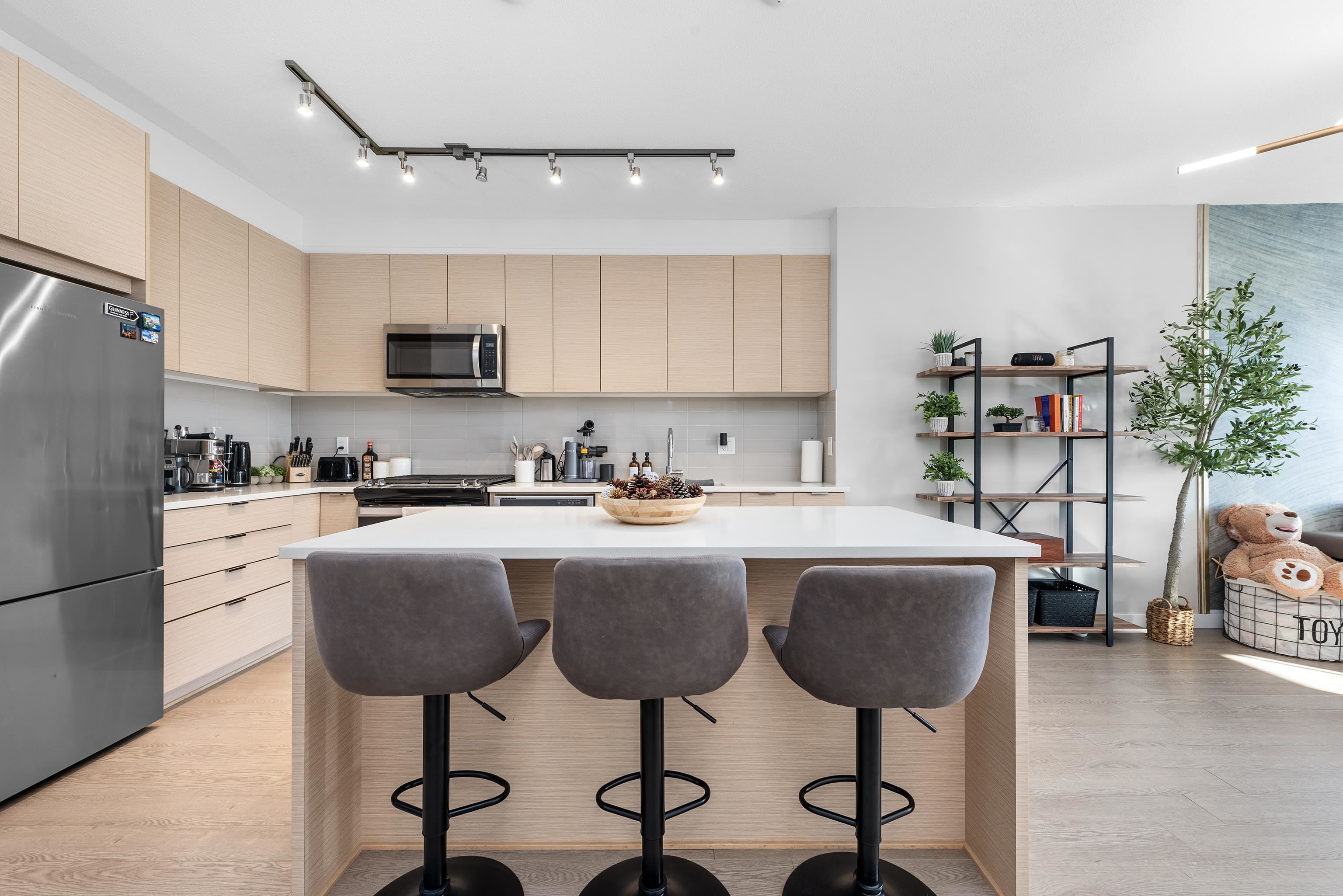 8150 207 Street #b303, Langley, BC V2Y 4J3