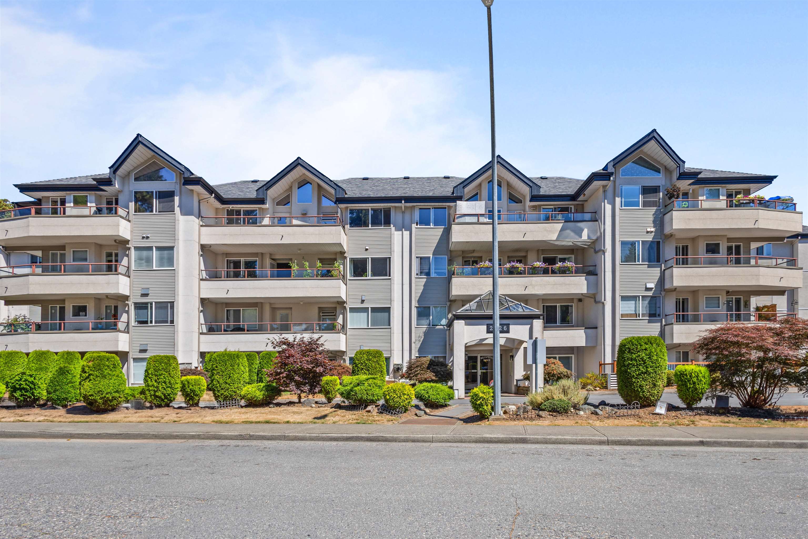 2526 Lakeview Crescent #206, Abbotsford, BC V2S 3A9
