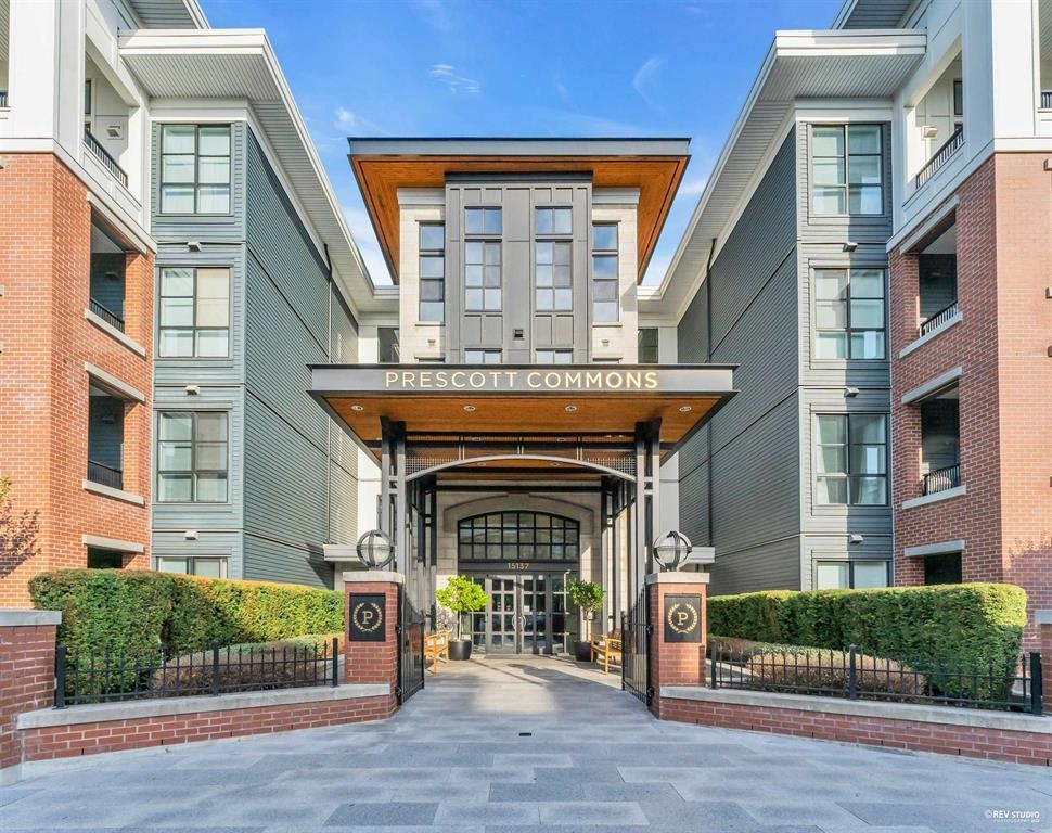 15137 33 Avenue #313, Surrey, BC V3Z 0Y1