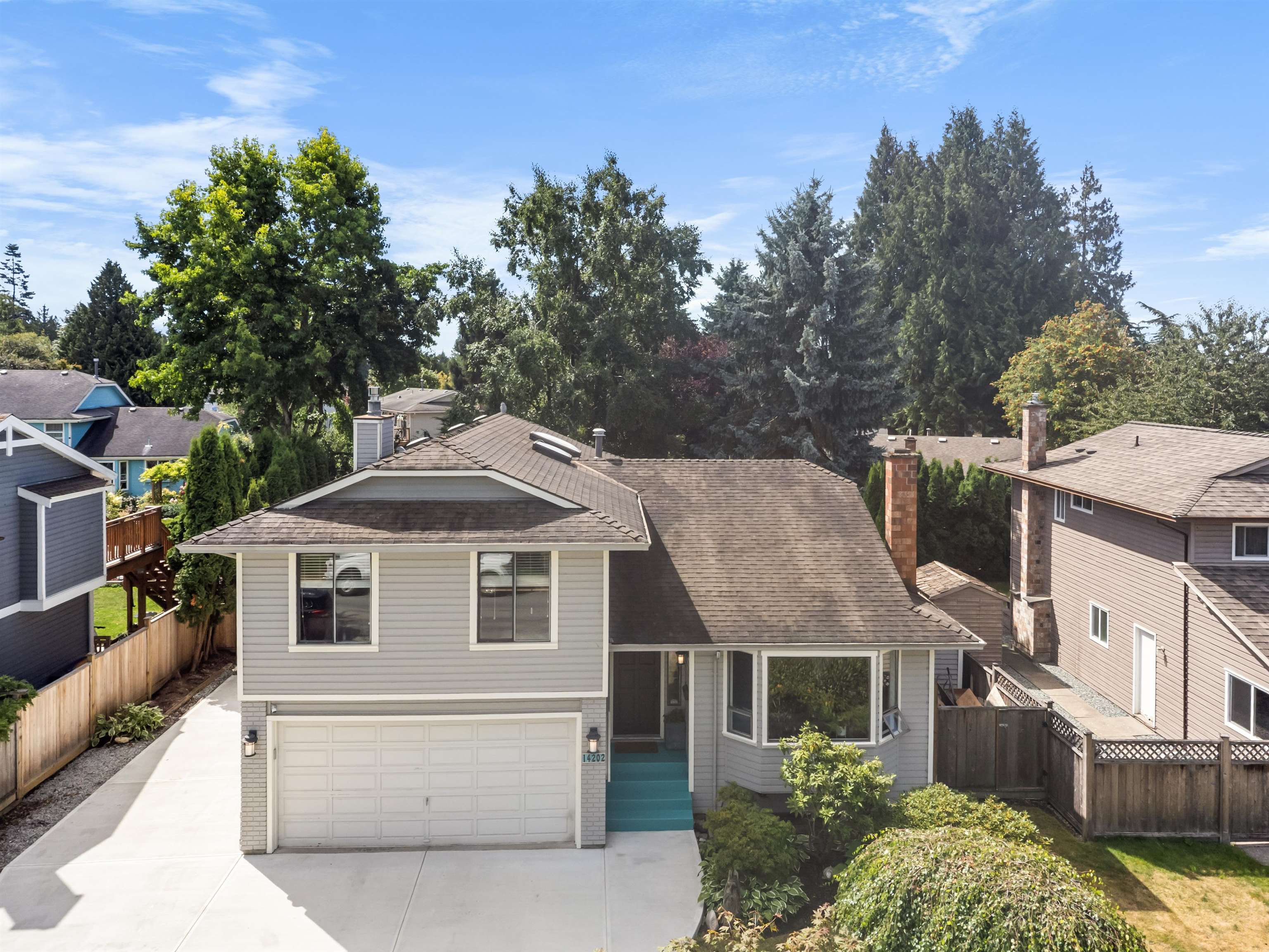 18a Avenue, Surrey, BC V4A 7G3