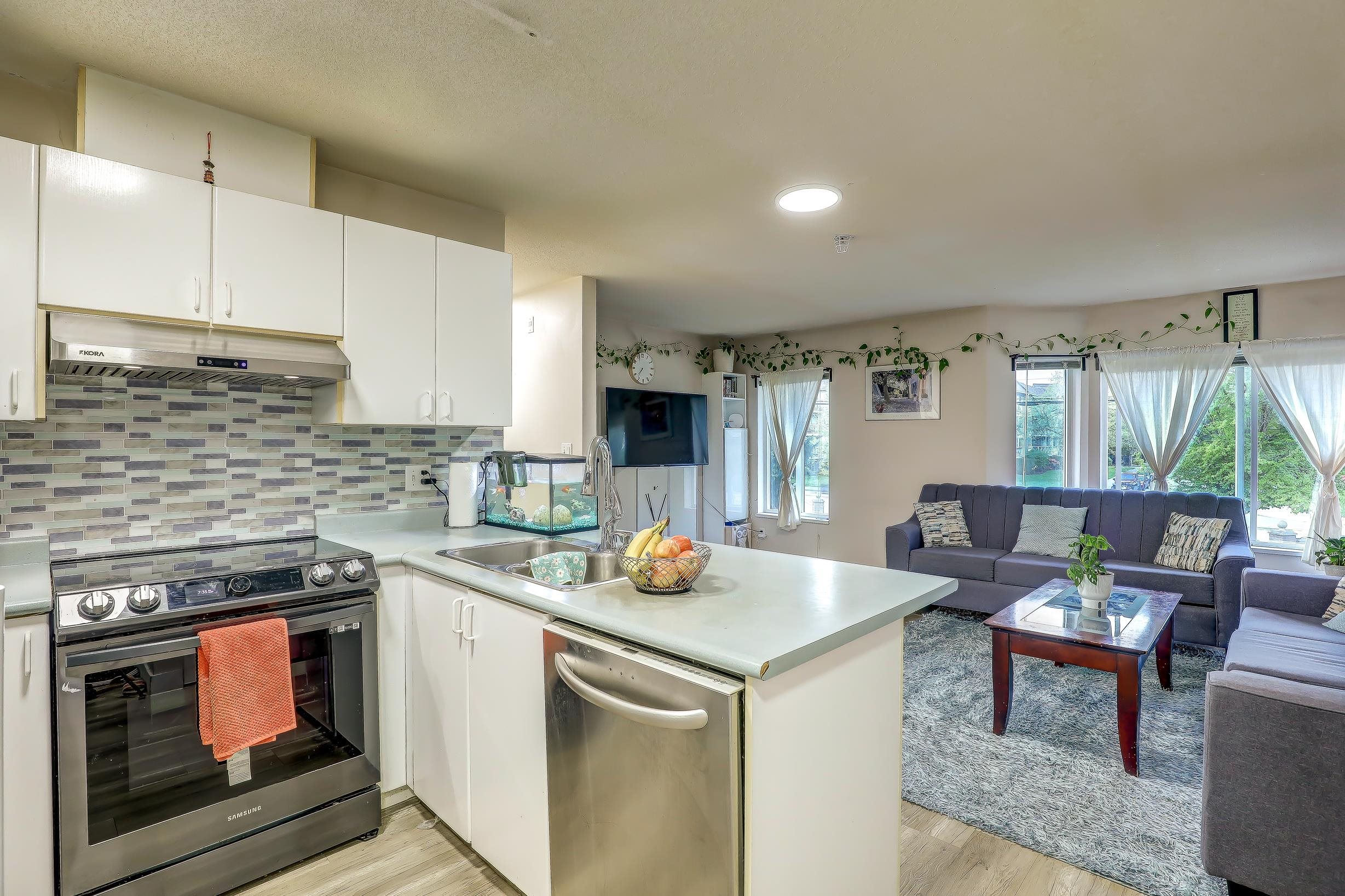 12130 80 Avenue #204, Surrey, BC V3W 0V2