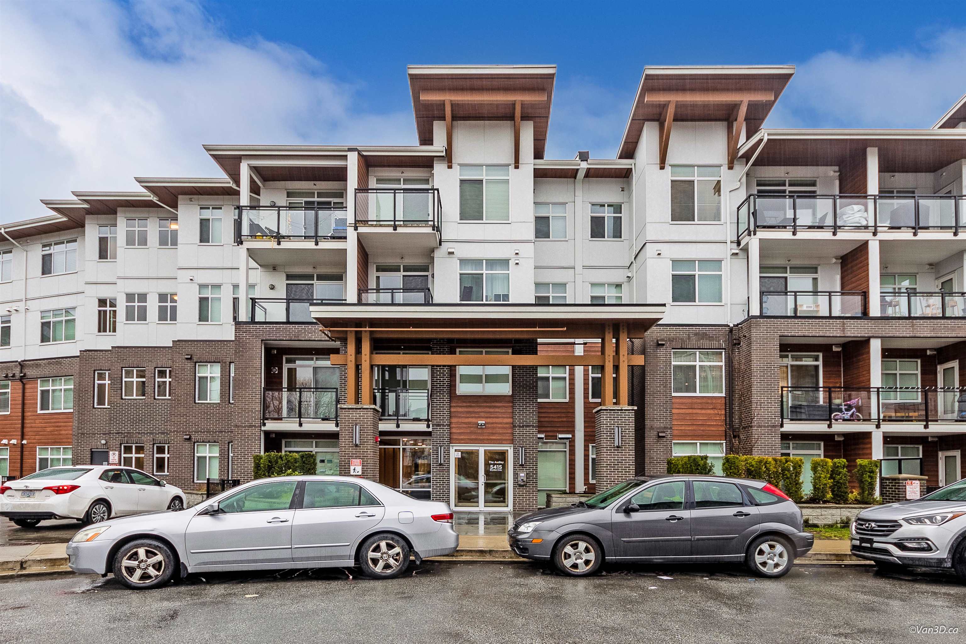 5415 Brydon Crescent #306, Langley, BC V3A 0N4