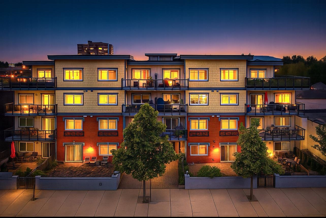 22363 Selkirk Avenue #401, Maple Ridge, BC V2X 2X6