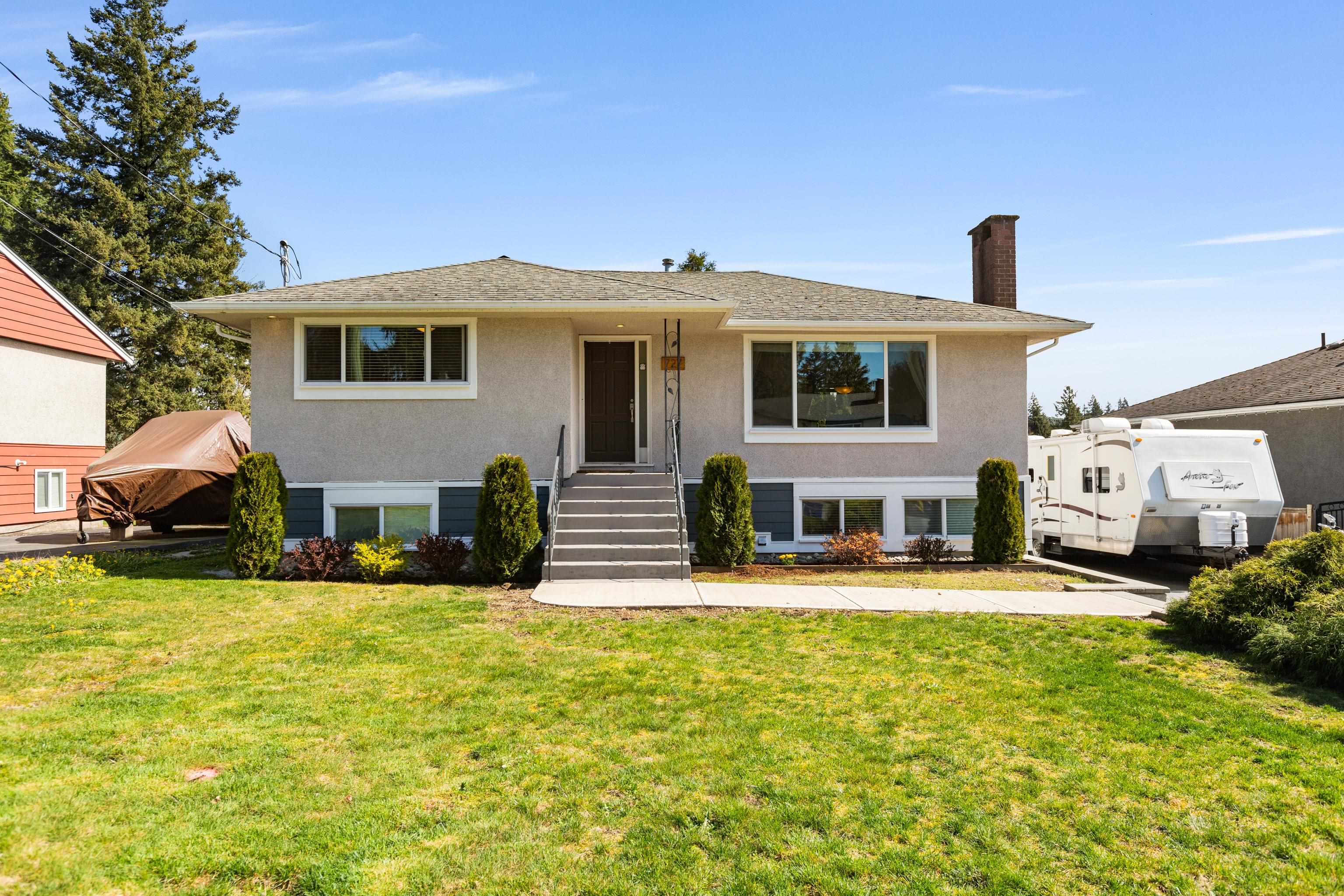 727 Linton St, Coquitlam, BC V3J 6K4 MLS R2876798 Houseful