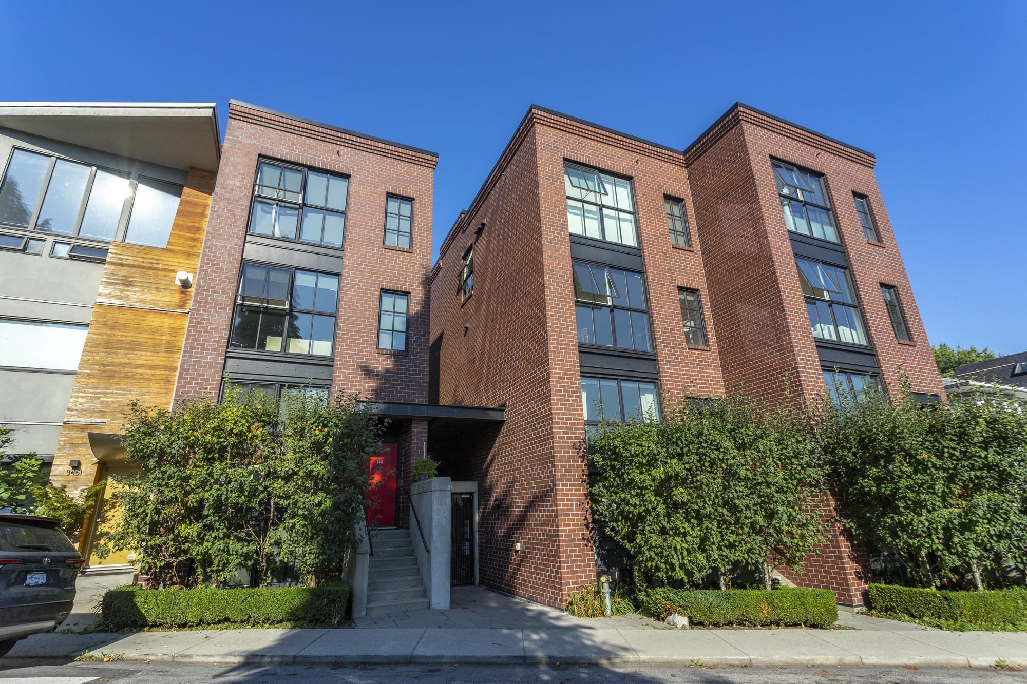 3439 Porter Street, Vancouver, BC V5N 4H2