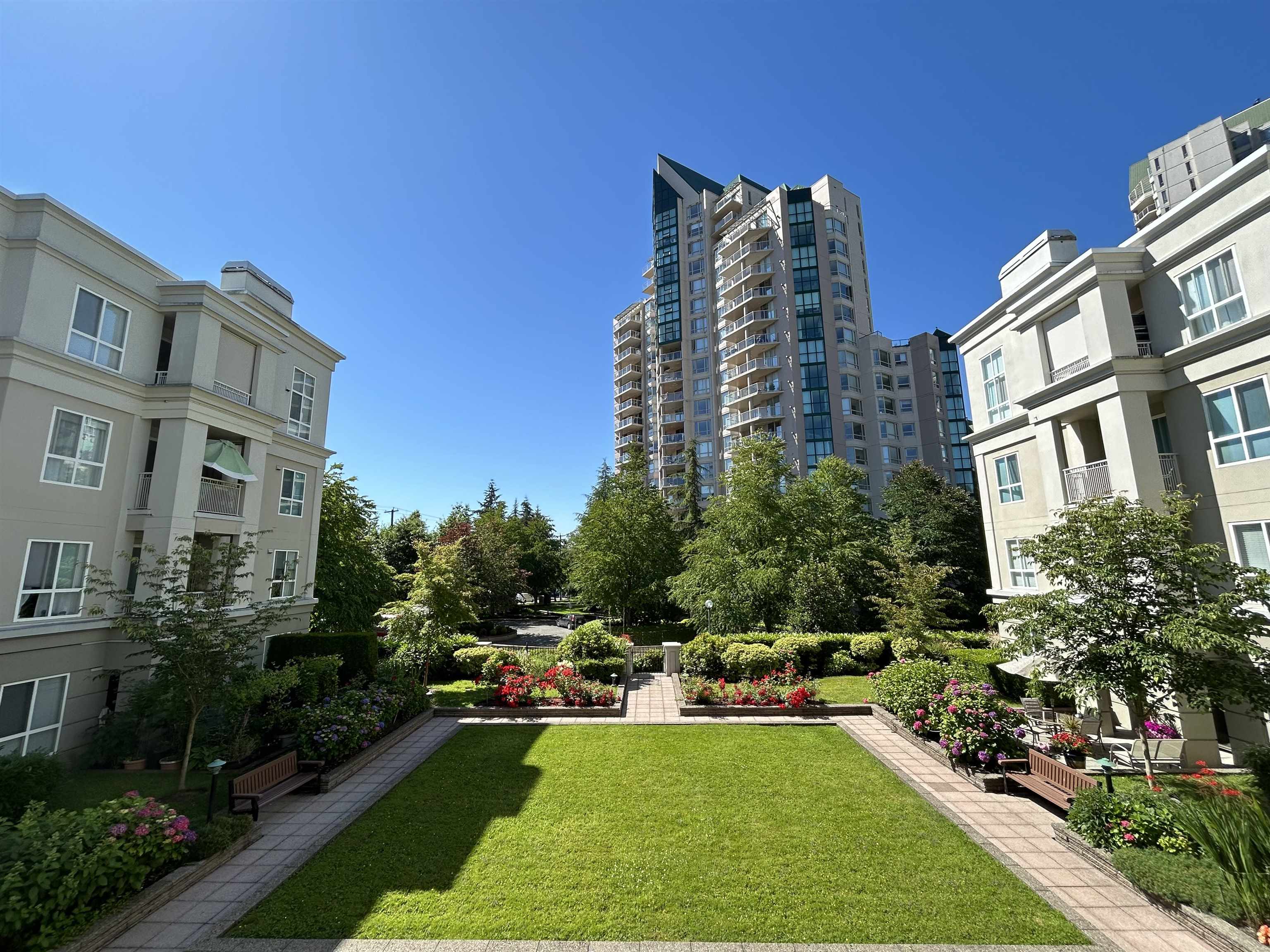 3098 Guildford Way #225, Coquitlam, BC V3B 7W8