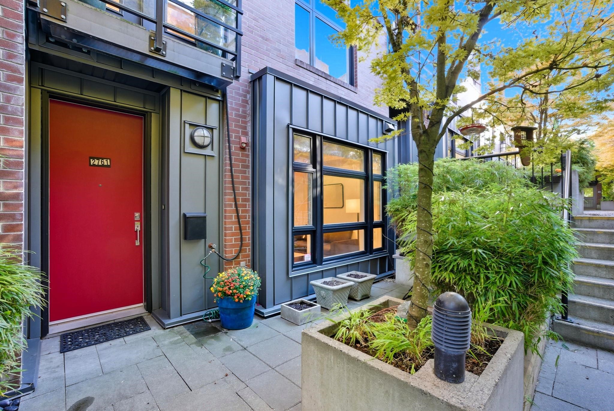 2761 Guelph Street, Vancouver, BC V5T 3P6