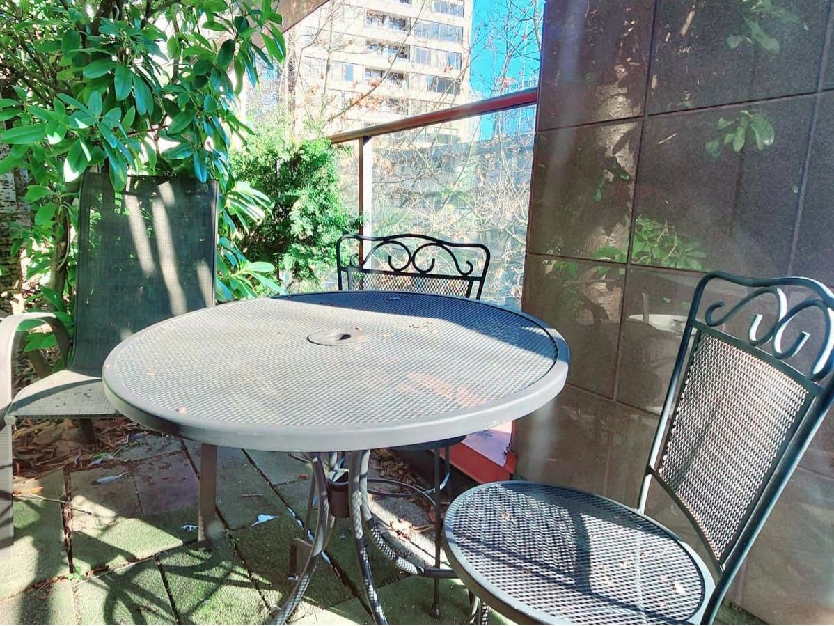 811 Helmcken Street #208, Vancouver, BC V6Z 1B1