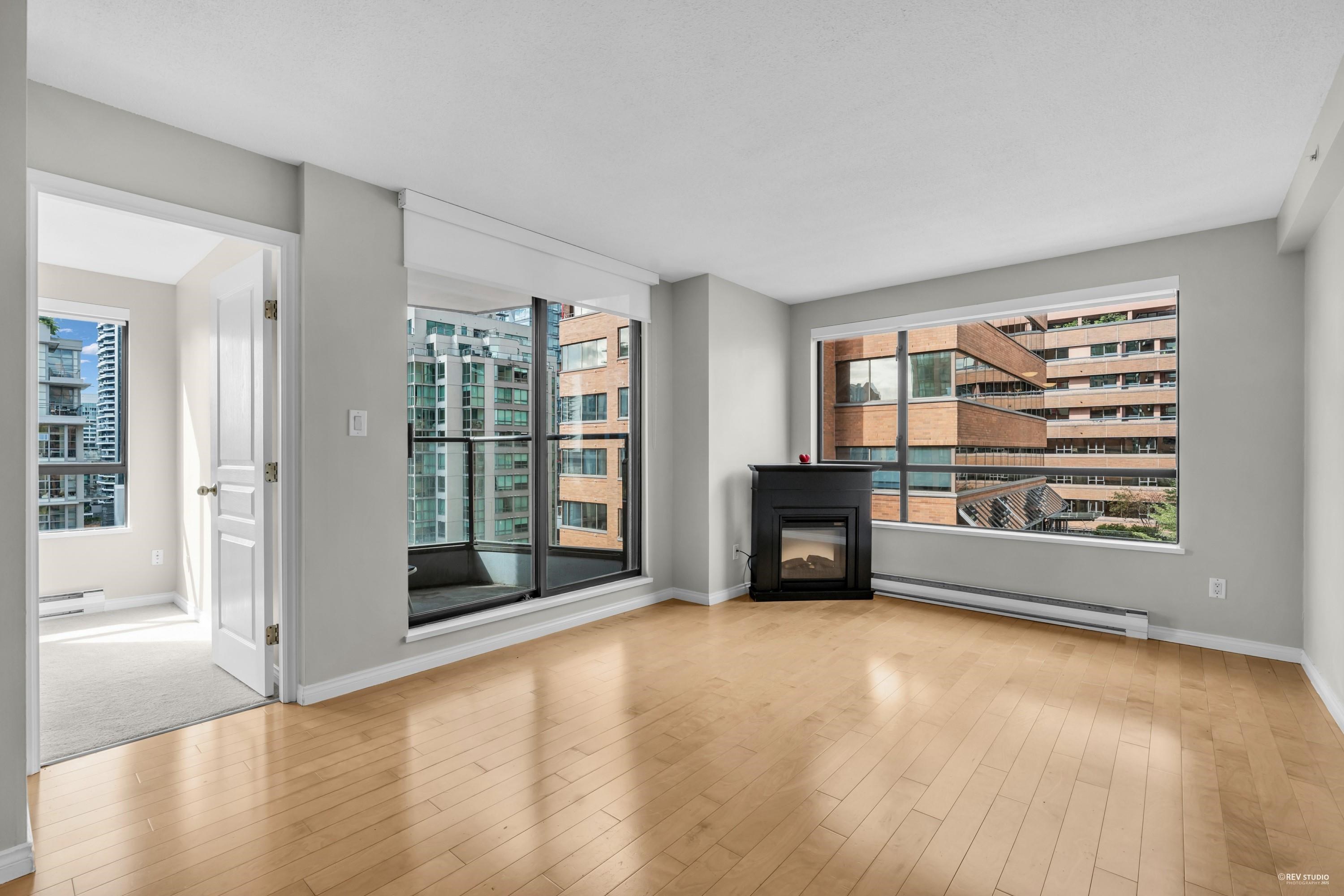 1189 Howe Street #1608, Vancouver, BC V6Z 2X4