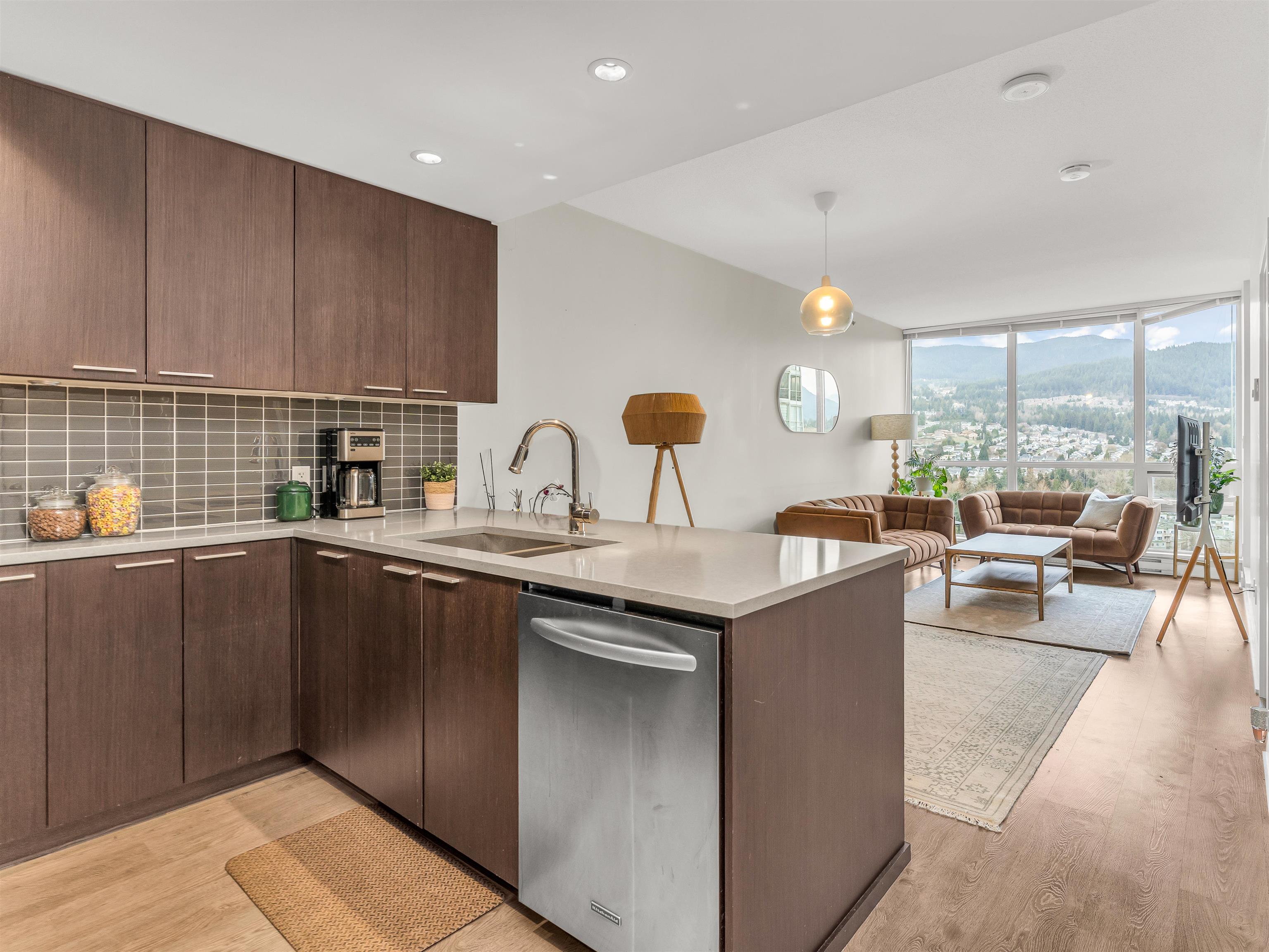 2975 Atlantic Avenue #2301, Coquitlam, BC V3B 0C5