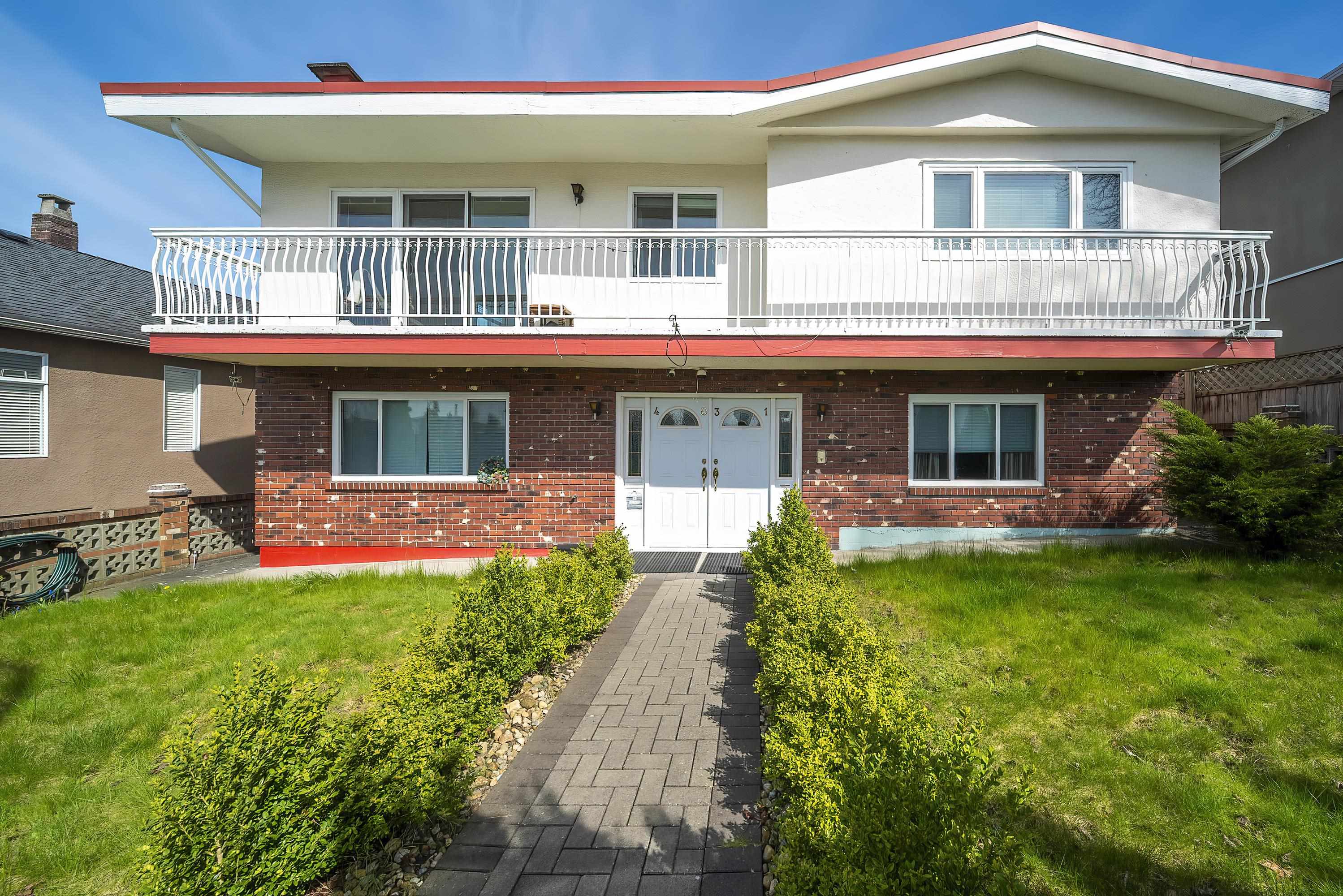 4031 Parker Street, Burnaby, BC V5C 3B8