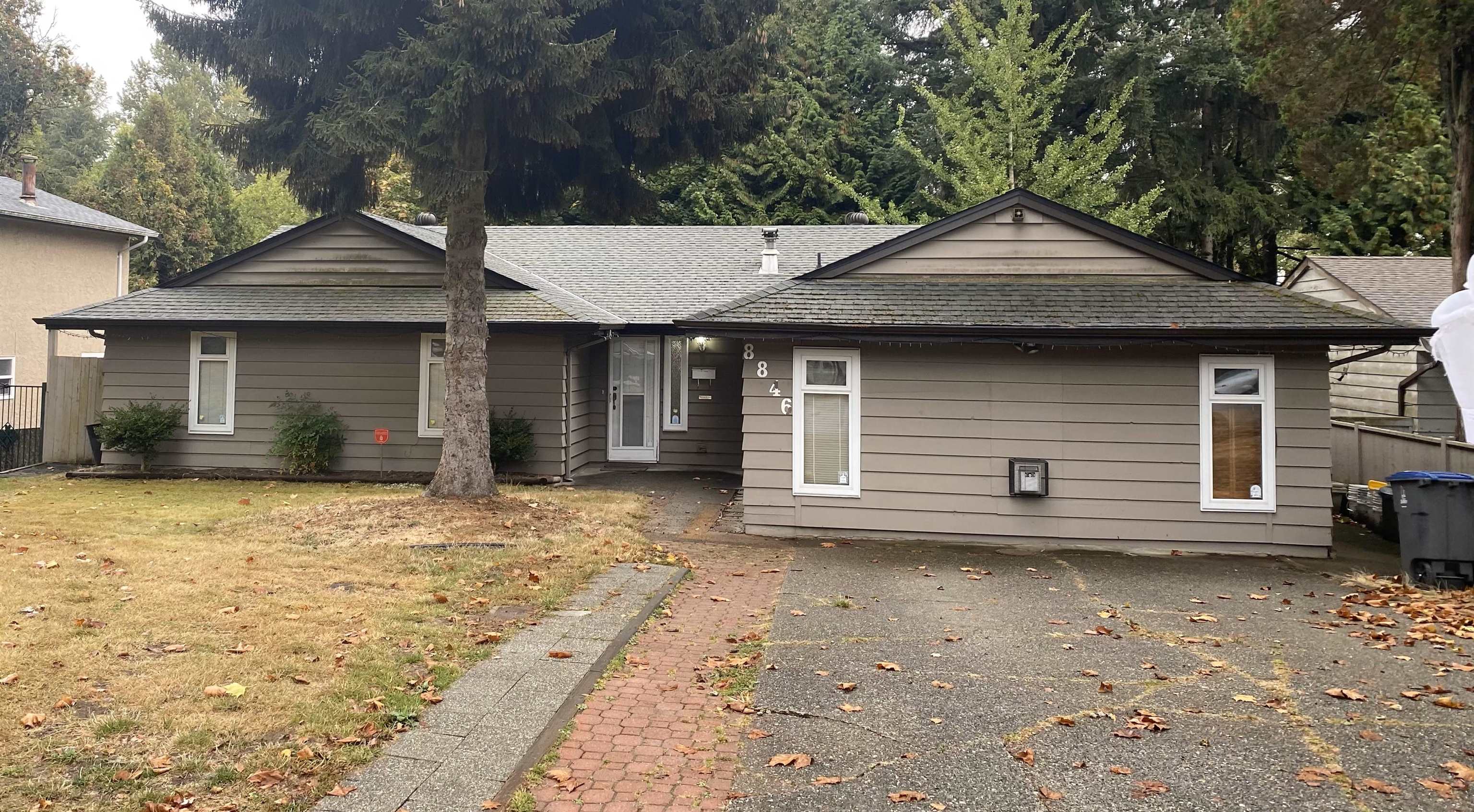 8846 Queen Mary Boulevard, Surrey, BC V3V 6X2