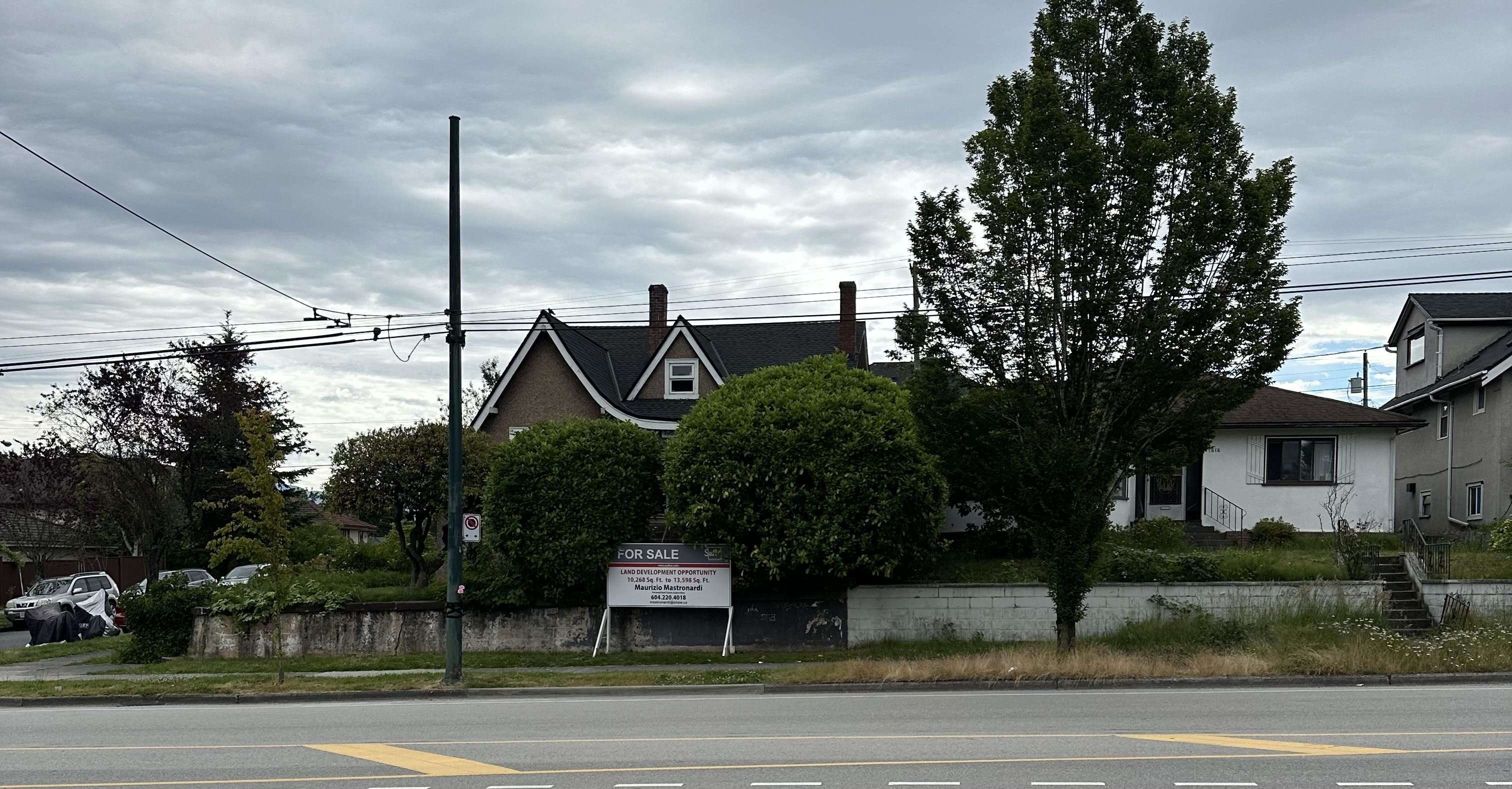 1606 Nanaimo Street, Vancouver, BC V5L 4V1