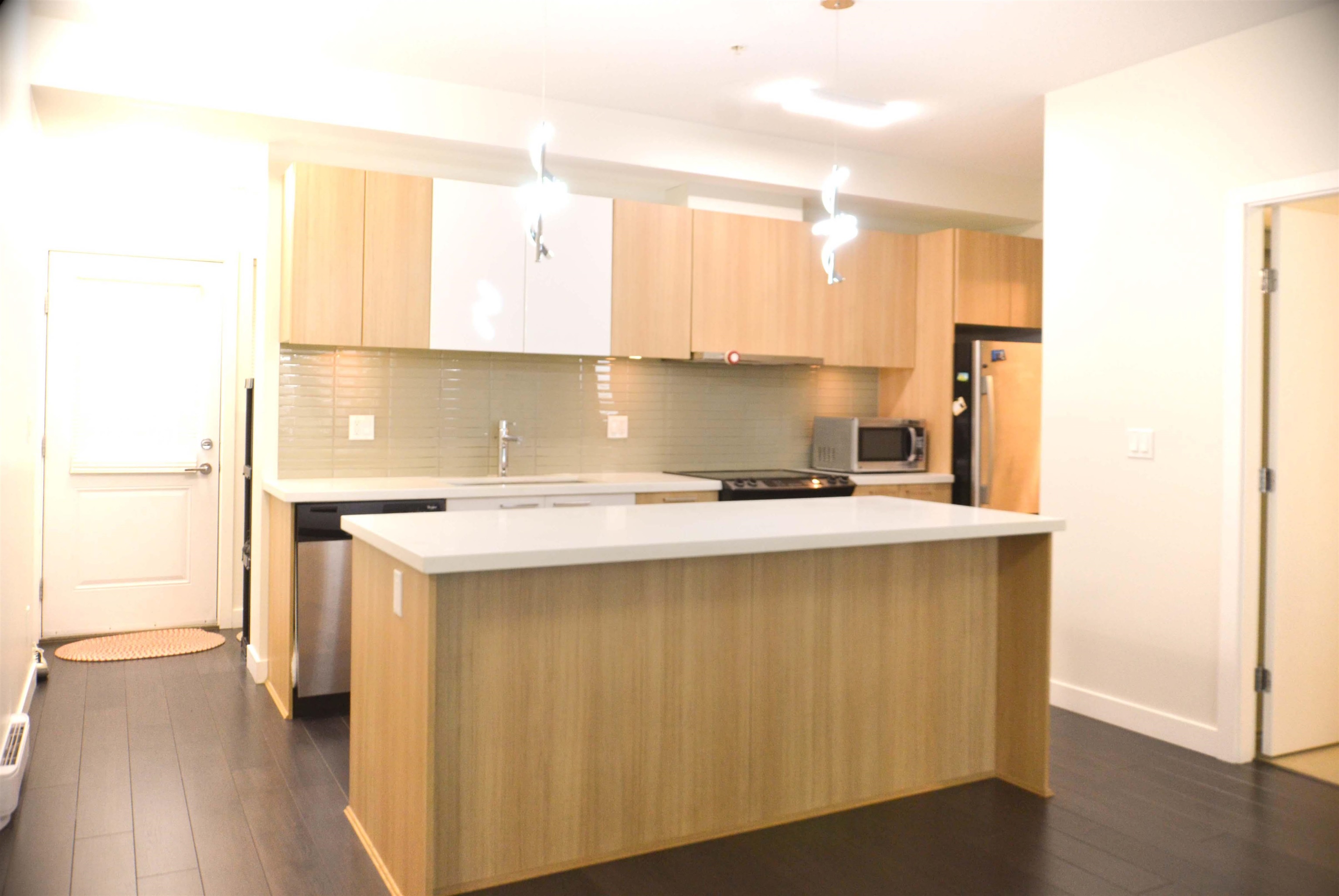 618 Langside Avenue #318, Coquitlam, BC V3J 0B8