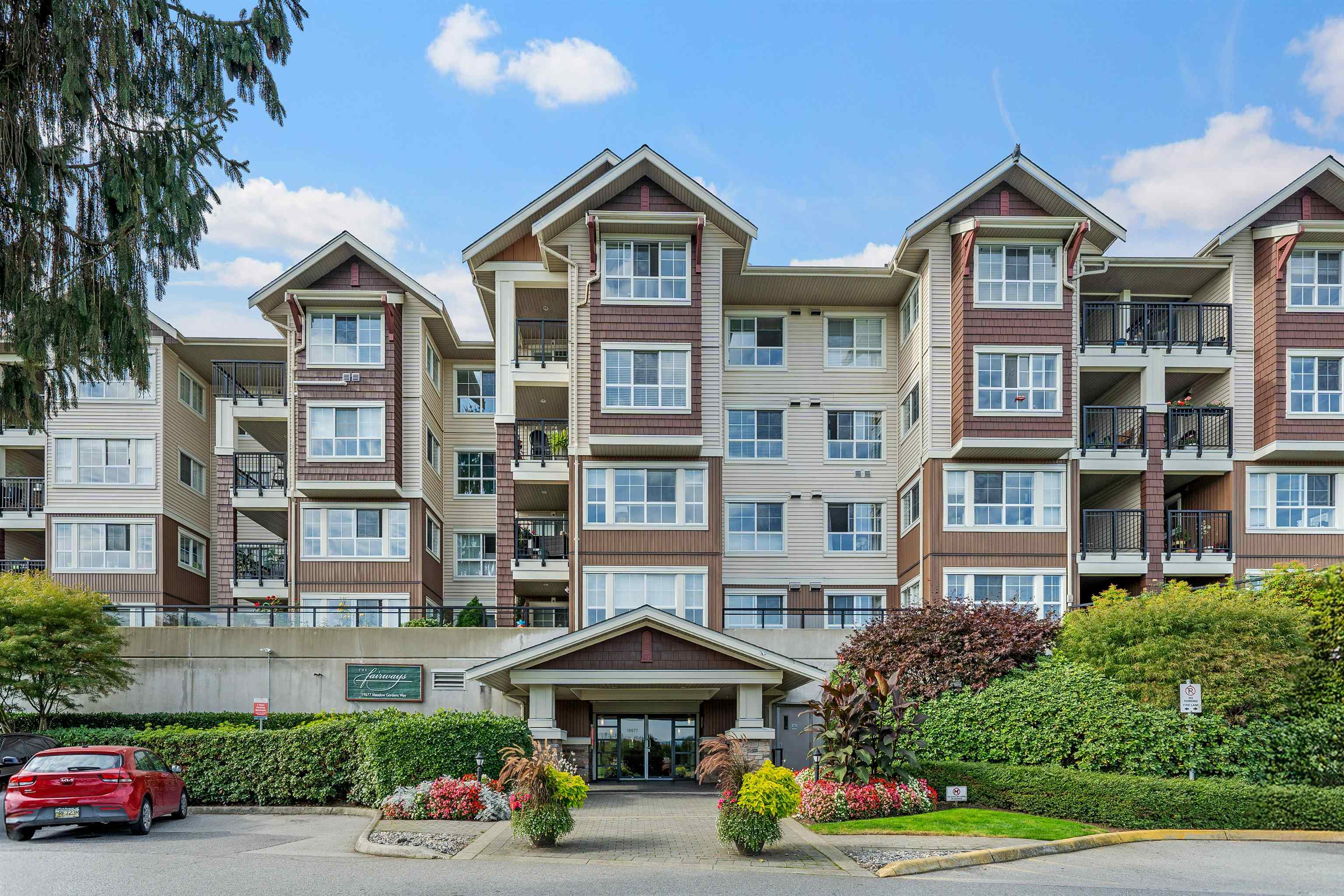 19677 Meadow Gardens Way #126, Pitt Meadows, BC V3Y 0A2