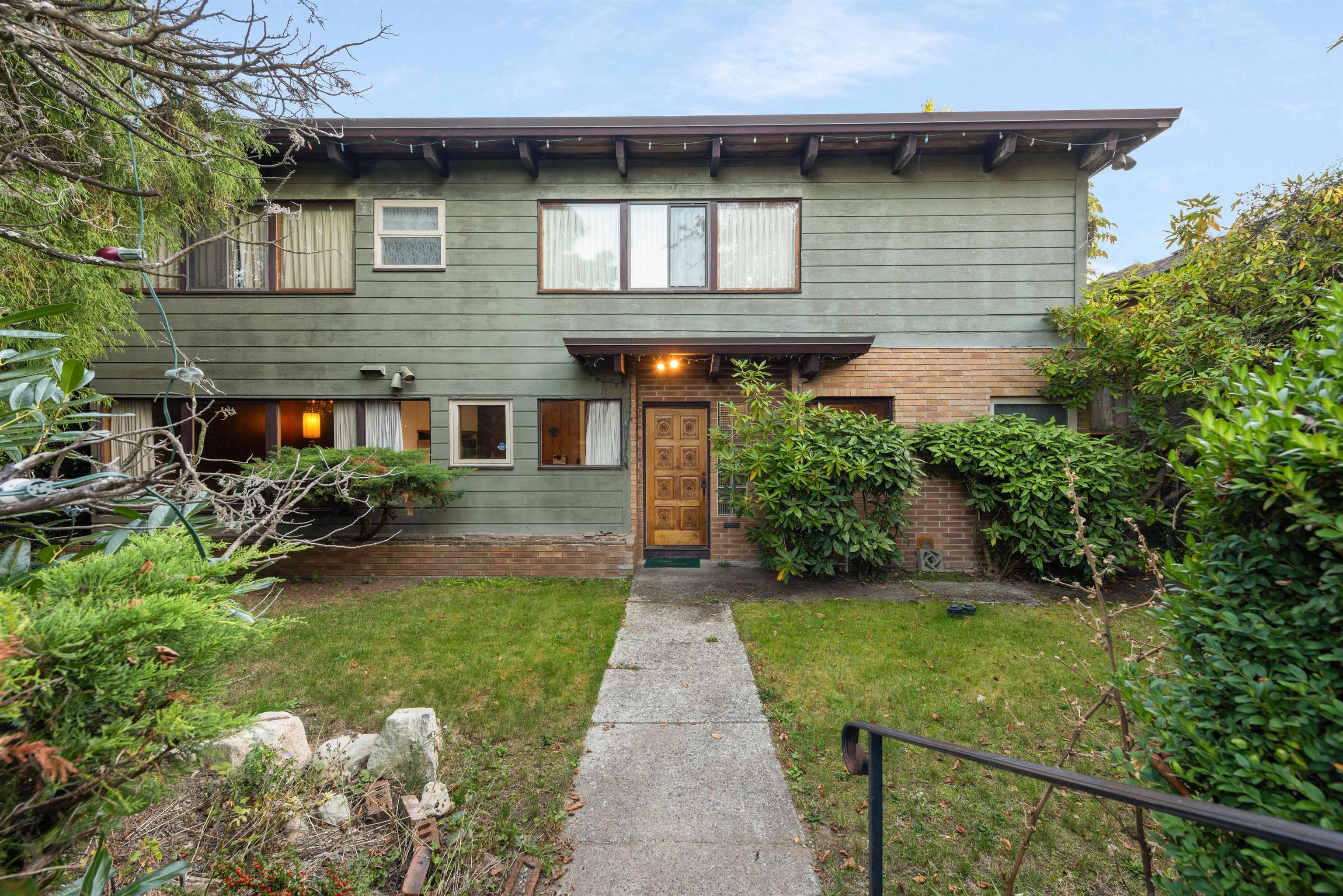 756 West 53rd Avenue, Vancouver, BC V6P 1K4