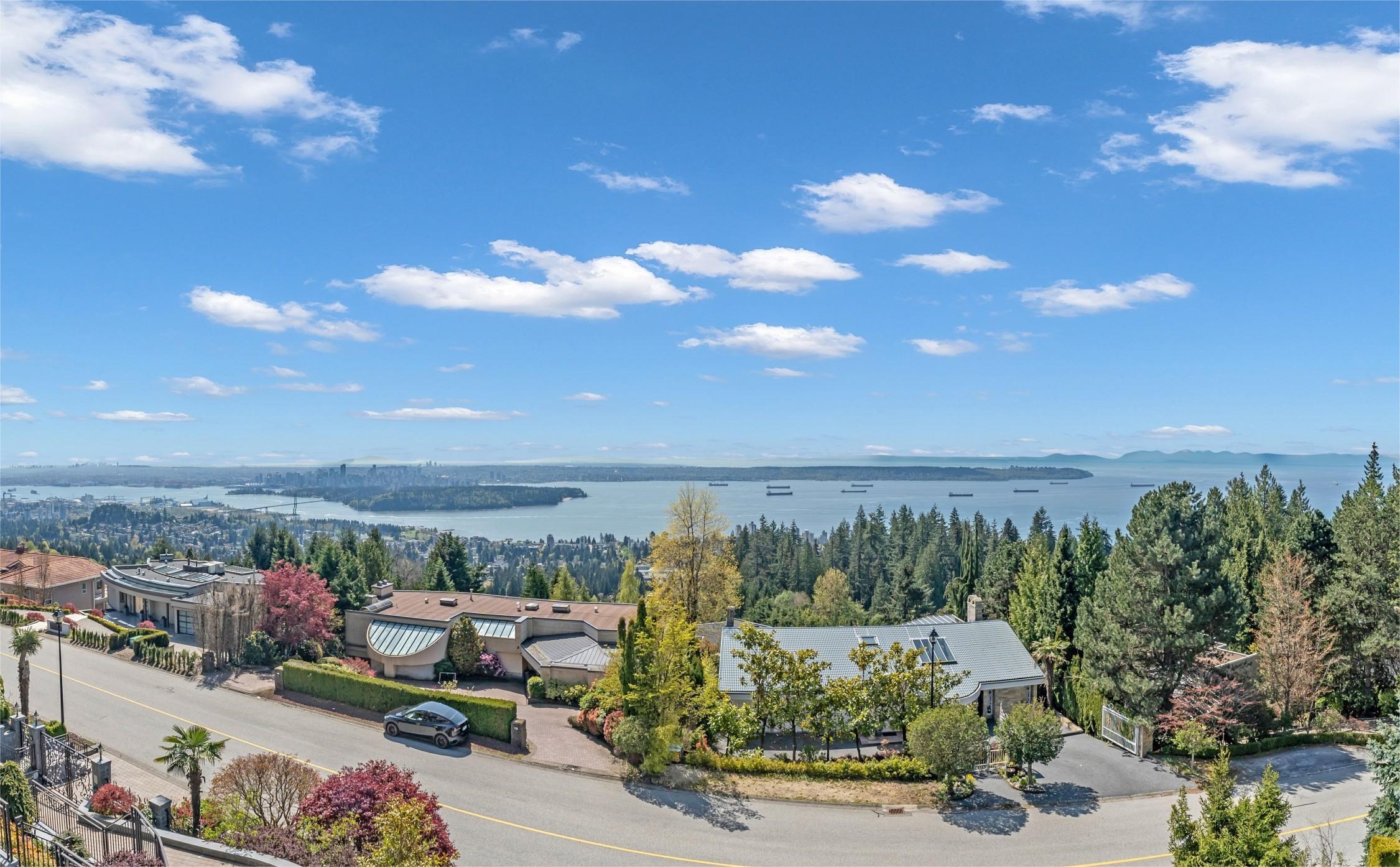 1439 Chippendale Road, West Vancouver, BC V7S 2N7