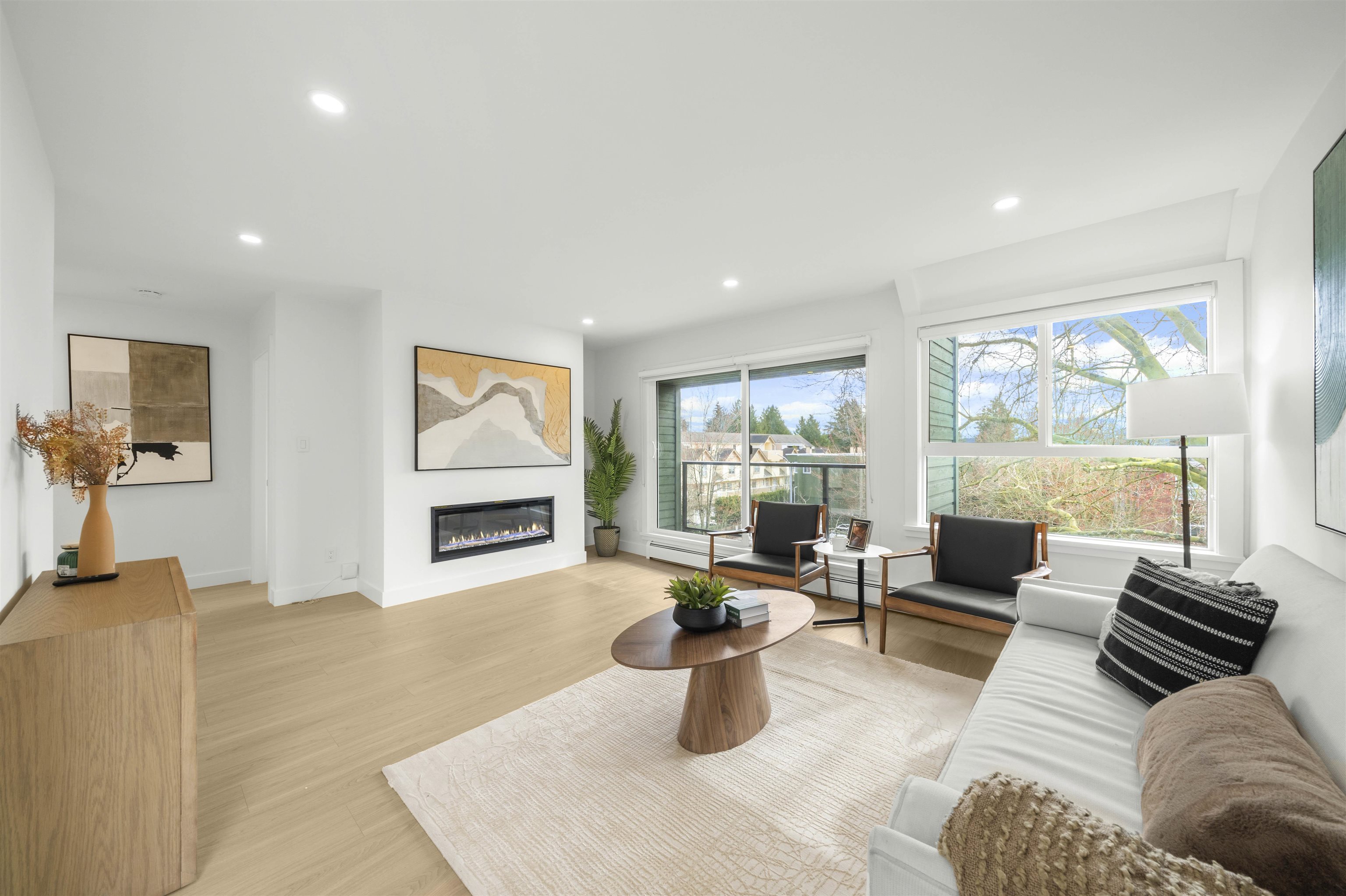 8591 Westminster Highway #316, Richmond, BC V6X 3E2