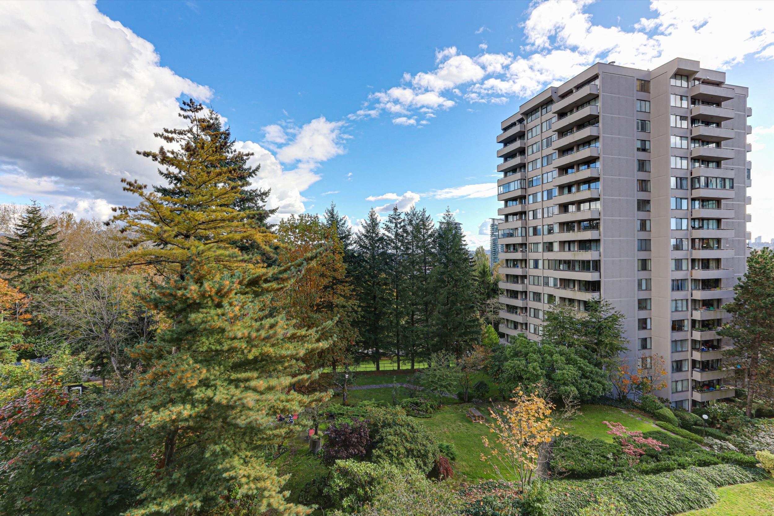 2020 Bellwood Avenue #1502, Burnaby, BC V5B 4P8
