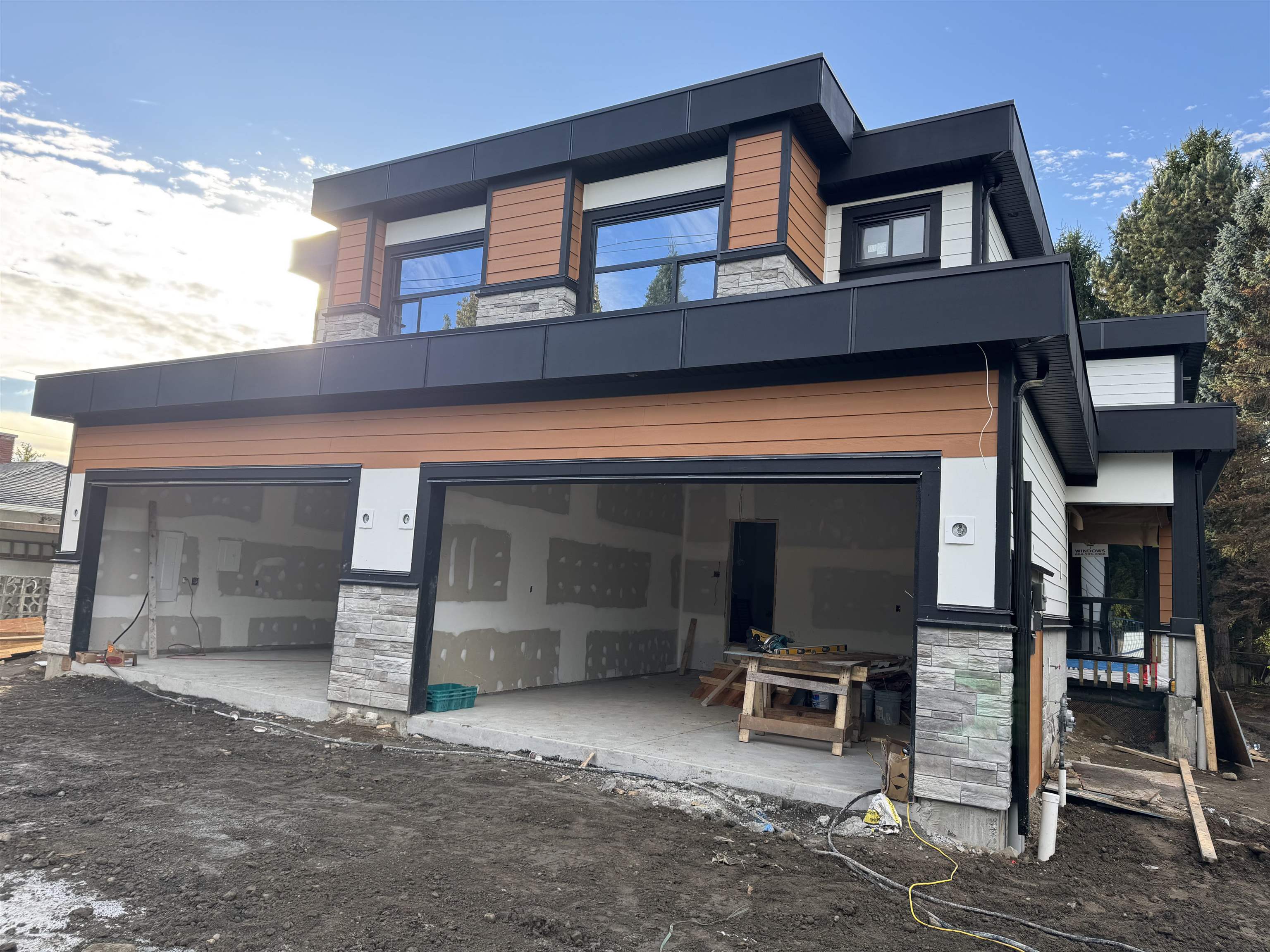 14206 North Bluff Road, White Rock, BC V4B 3C4
