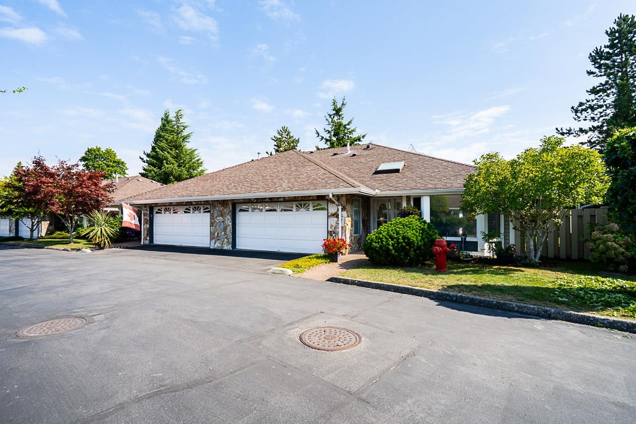 21746 52 Avenue #18, Langley, BC V2Y 1L4
