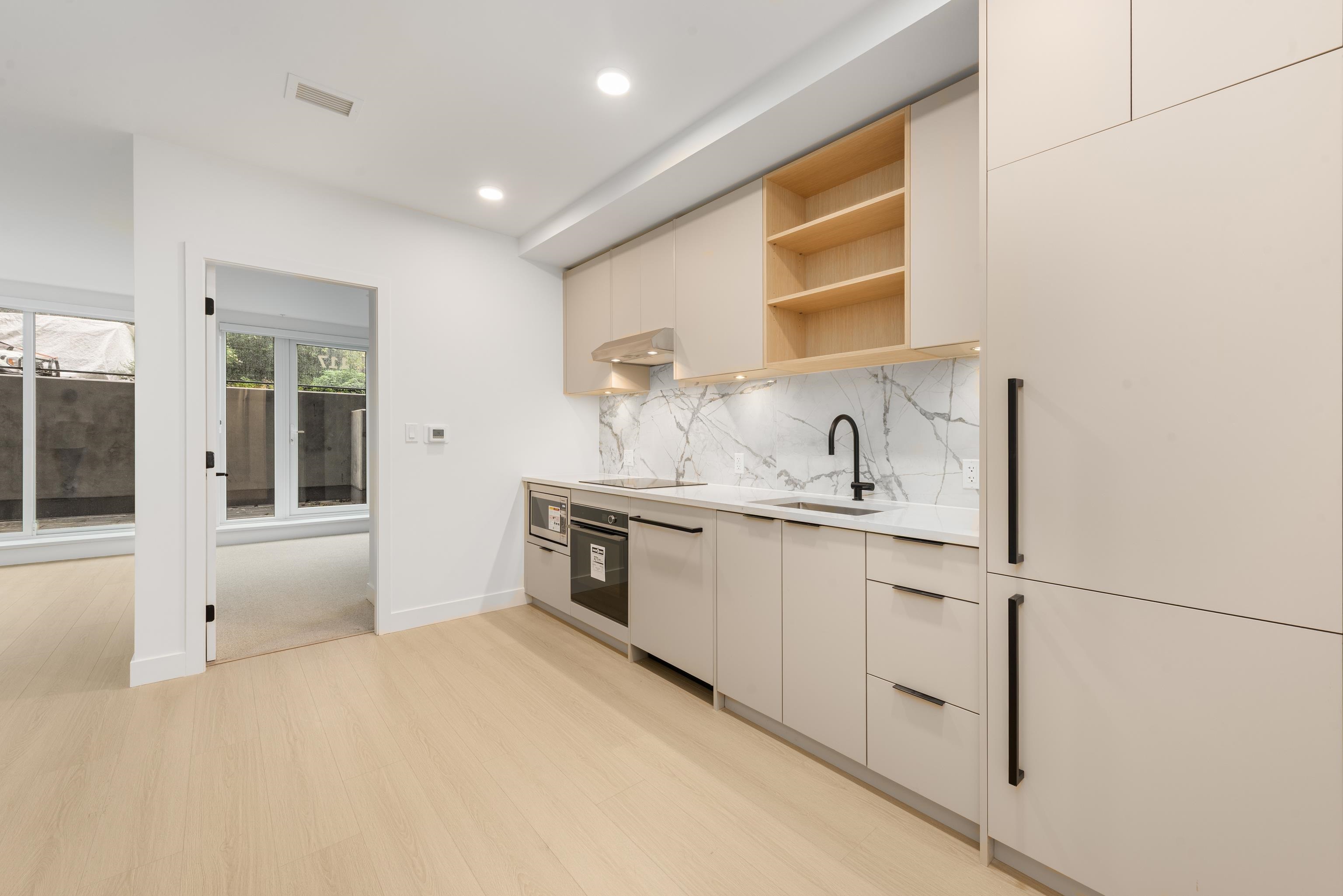 422 E 3rd St #117, North Vancouver, BC V7L 0K1